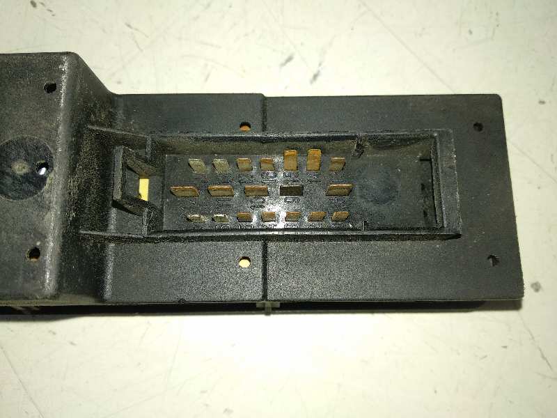 MANDO ELEVALUNAS DELANTERO IZQUIERDO SAAB 9000 / 9000 CS