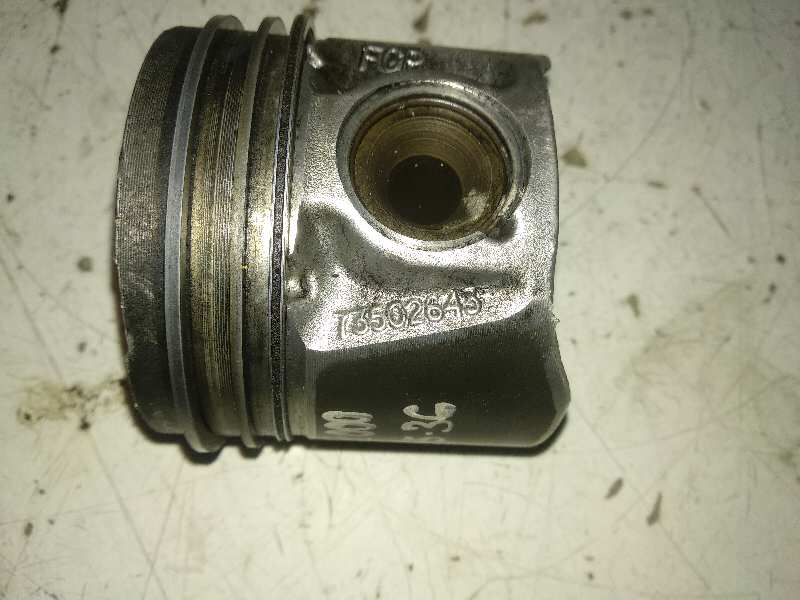 PISTON OPEL MERIVA Cosmo