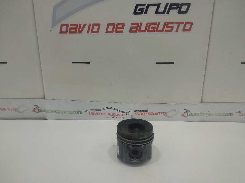 PISTON RENAULT LAGUNA II (BG0) Authentique
