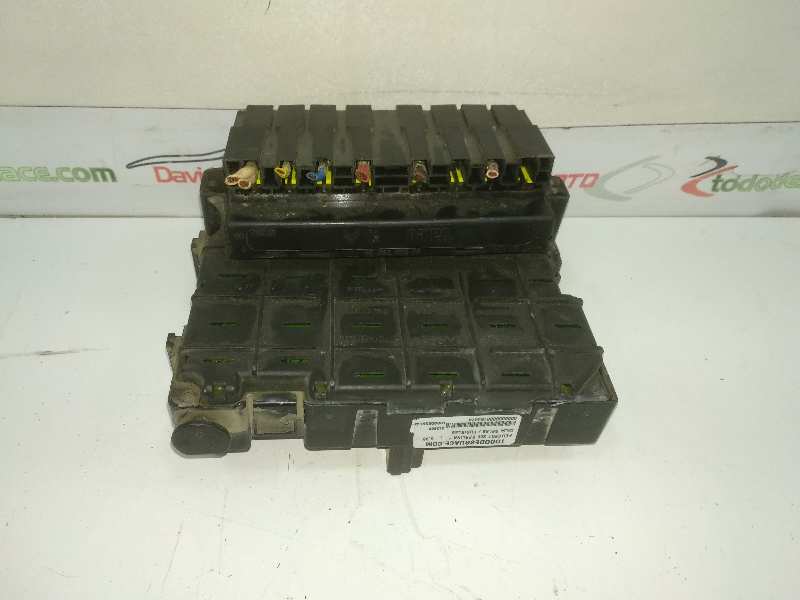 CAJA RELES / FUSIBLES PEUGEOT 206 BERLINA *