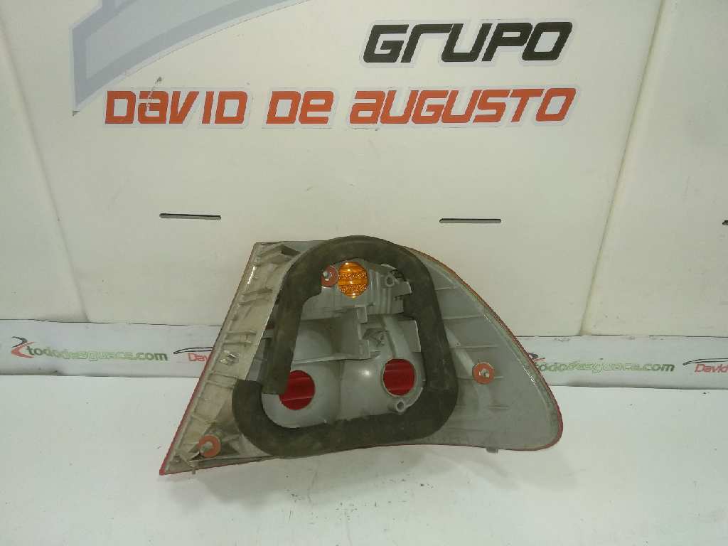 PILOTO TRASERO IZQUIERDO BMW SERIE 3 BERLINA (E46) 2.0 Diesel CAT