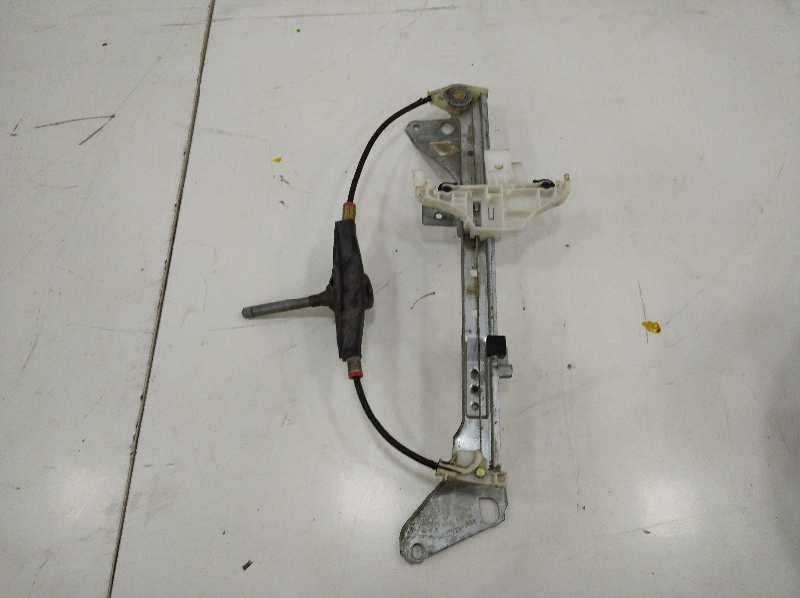 ELEVALUNAS TRASERO IZQUIERDO FORD FIESTA (CBK) Ambiente