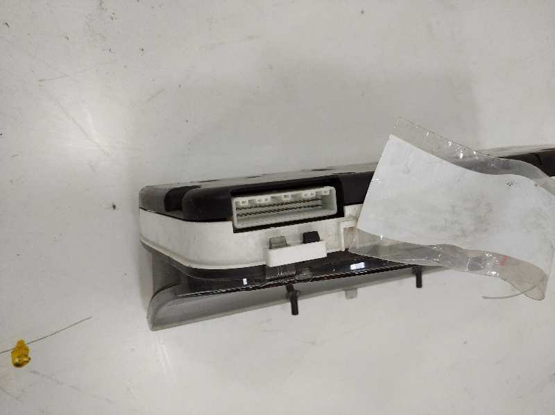 CUADRO INSTRUMENTOS TOYOTA COROLLA VERSO (R1) 2,2 D-4D Sport