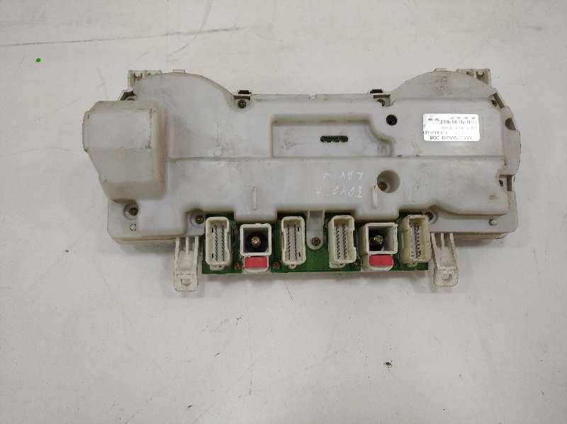 CUADRO INSTRUMENTOS TOYOTA RAV 4 2.0 16V 5 velocidades