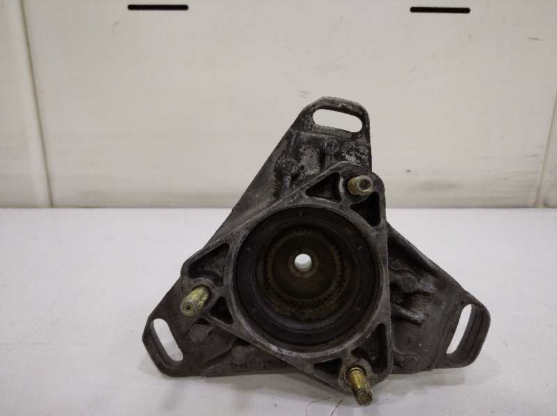 SOPORTE BOMBA INYECCION MERCEDES SPRINTER 02.00 -> CAJA CERRADA, TECHO ELEVADO *