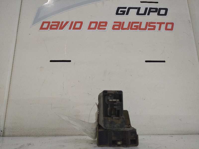 CERRADURA PUERT  TRASERA IZQUIERDA PEUGEOT 205 BERLINA