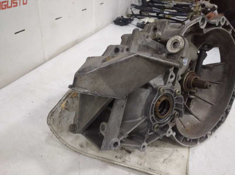 CAJA CAMBIOS SAAB 900 BERLINA 2.0i S Artic