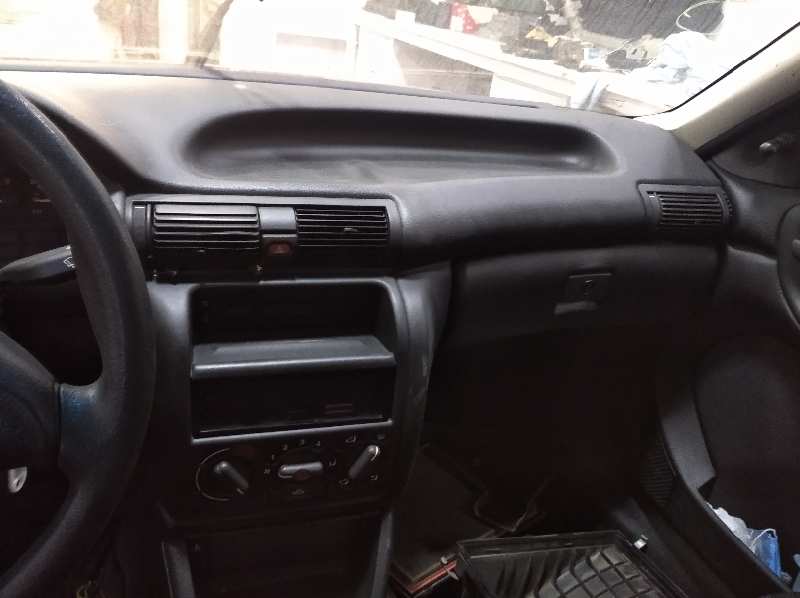 OPEL ASTRA F BERLINA Básico Motor 1,6 Ltr. - 55 kW
