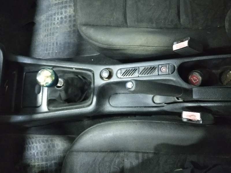 PEUGEOT 406 BERLINA (S1/S2) SR Motor 1,8 Ltr. - 85 kW 16V CAT