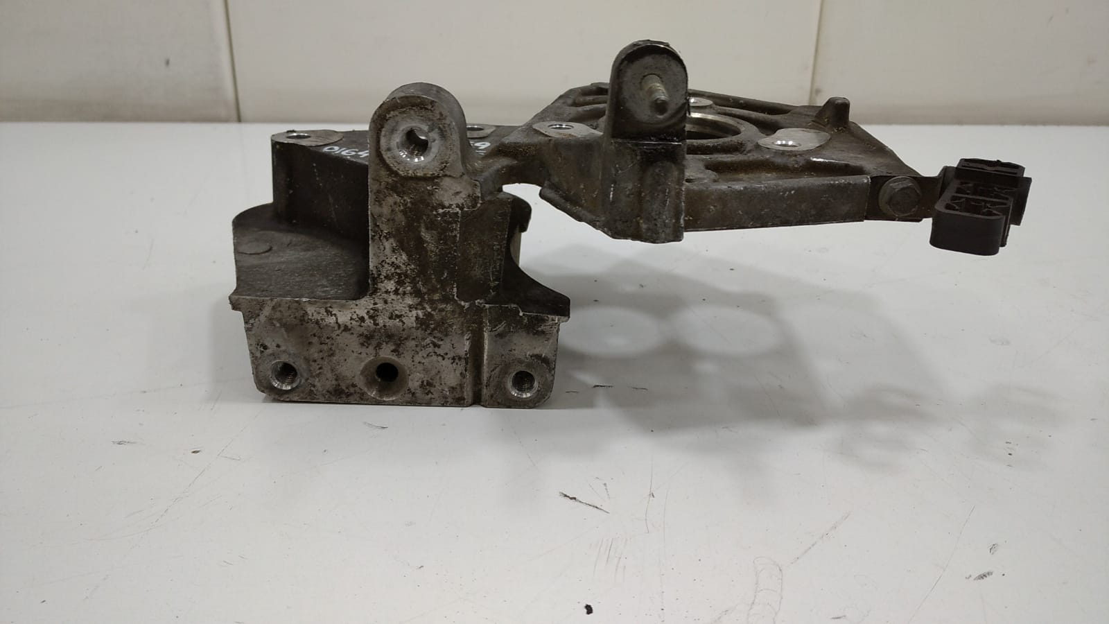 SOPORTE BOMBA INYECCION RENAULT LAGUNA II (BG0) 1.9 dCi Diesel