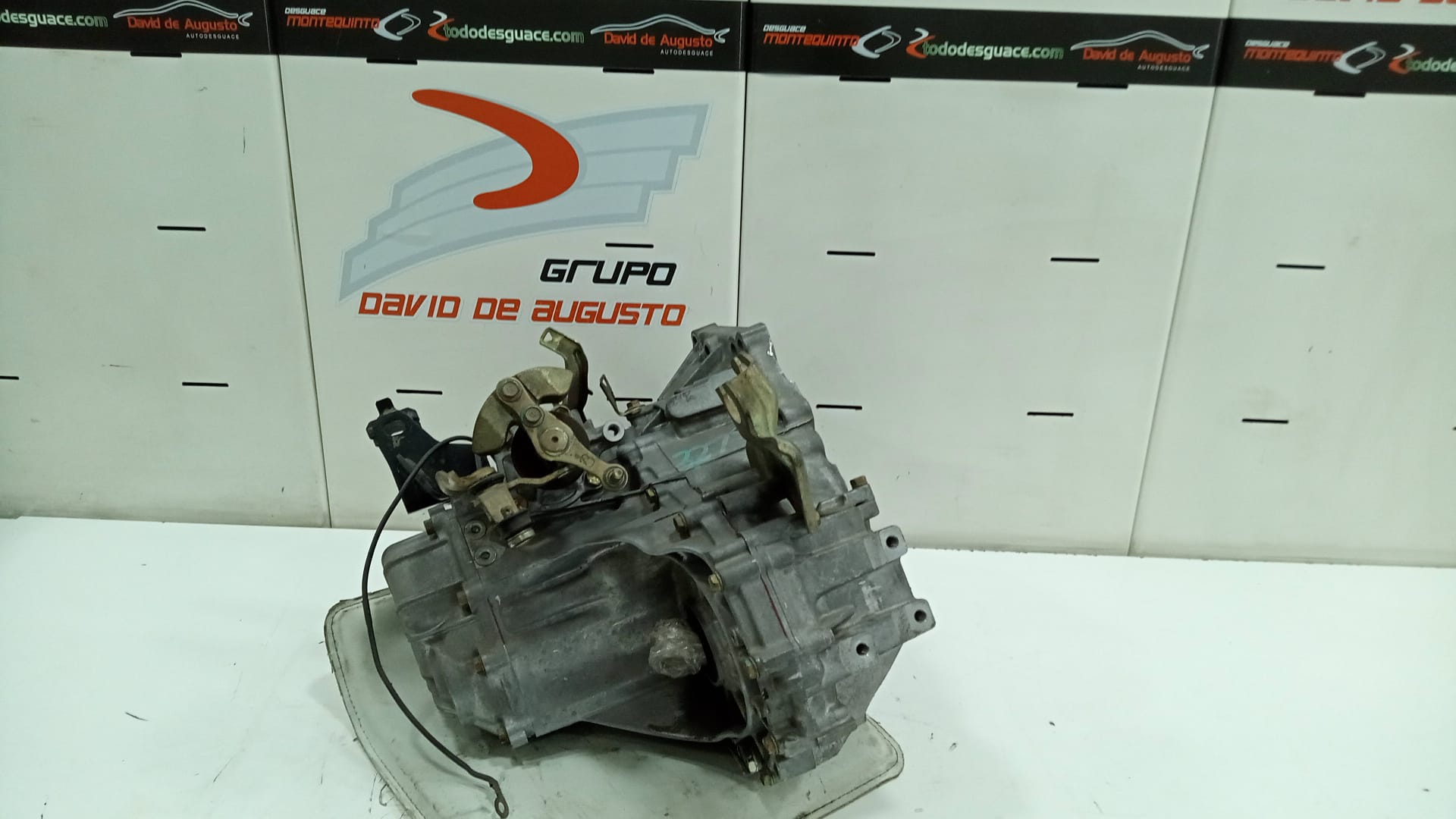 CAJA CAMBIOS TOYOTA COROLLA (E12) 1.6 Linea Luna Berlina