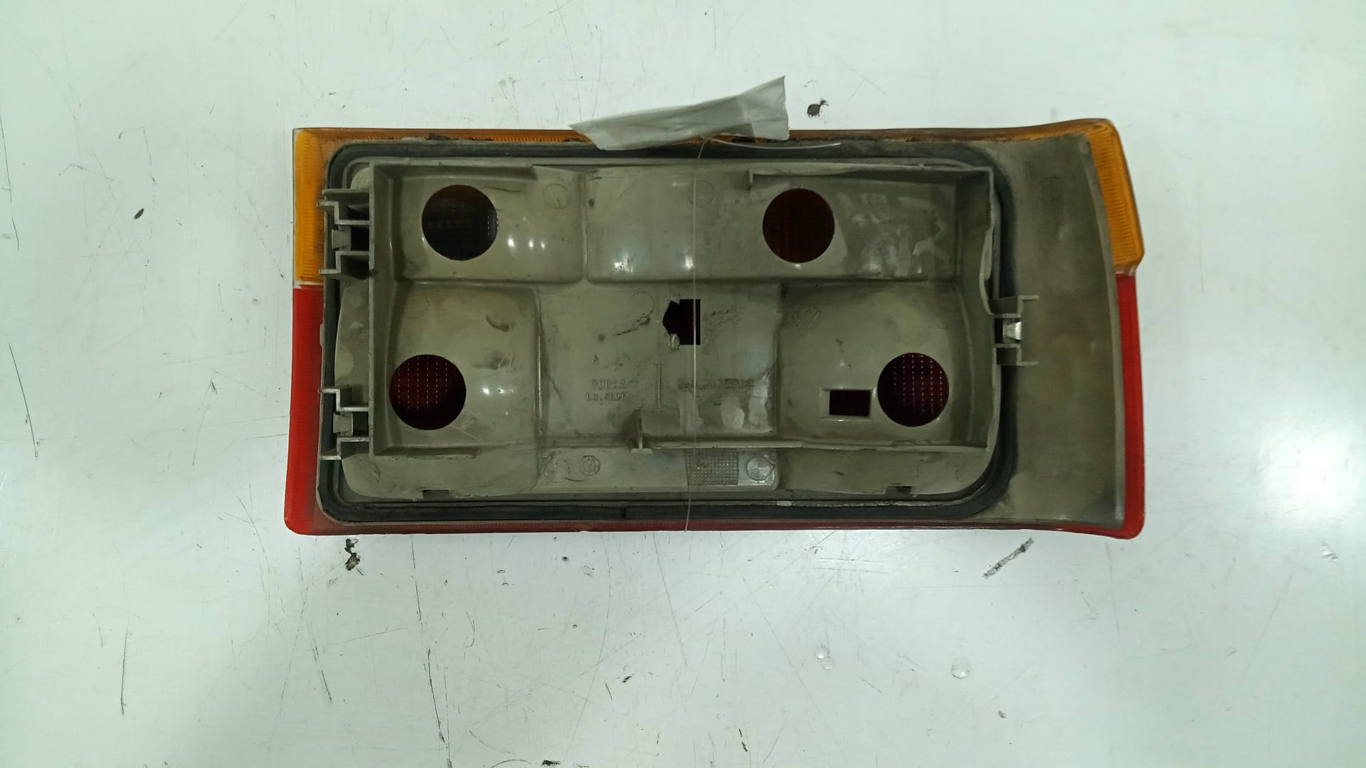 PILOTO TRASERO IZQUIERDO RENAULT 9