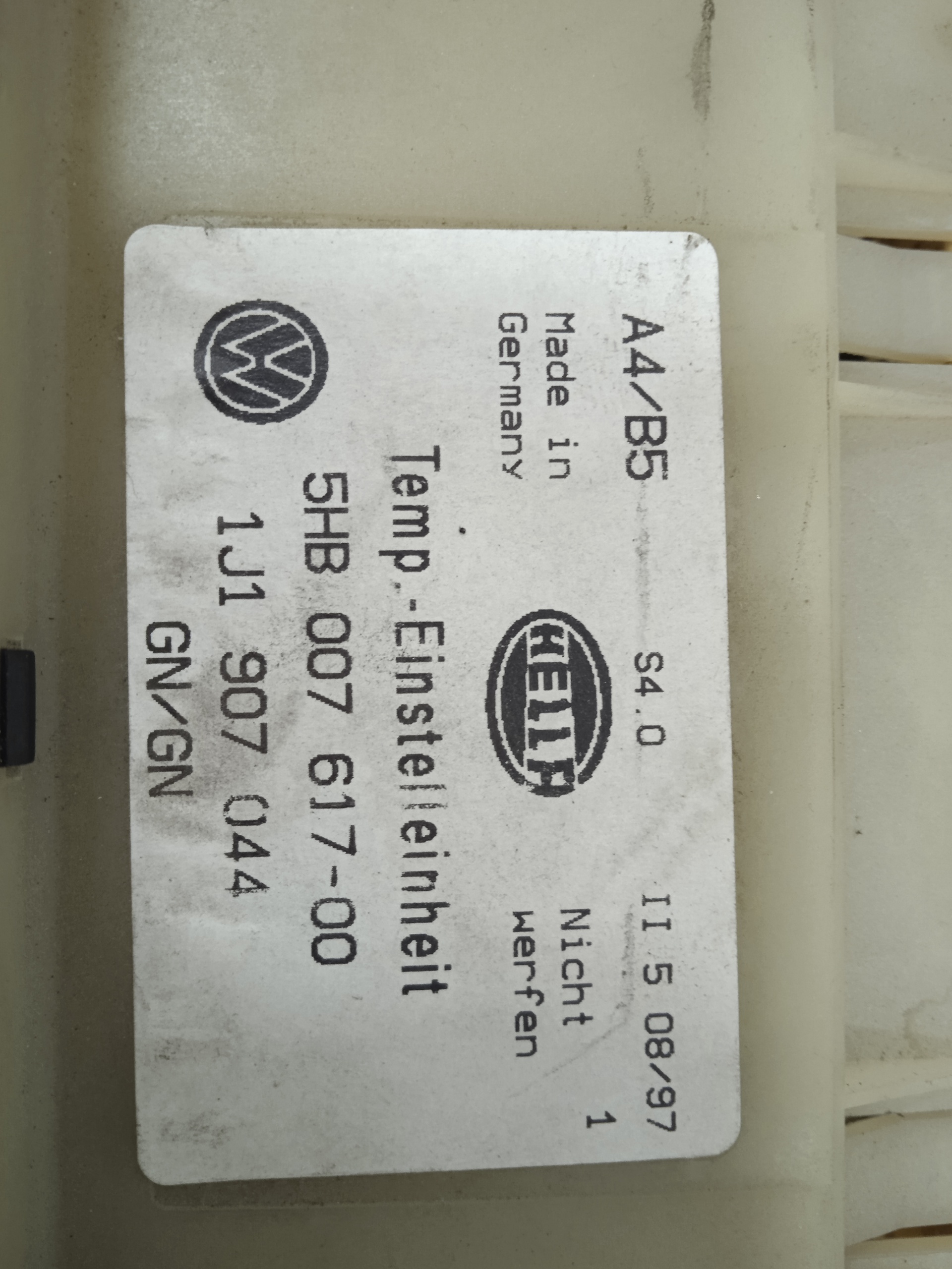 MANDO CLIMATIZADOR VOLKSWAGEN PASSAT BERLINA (3B2) Highline