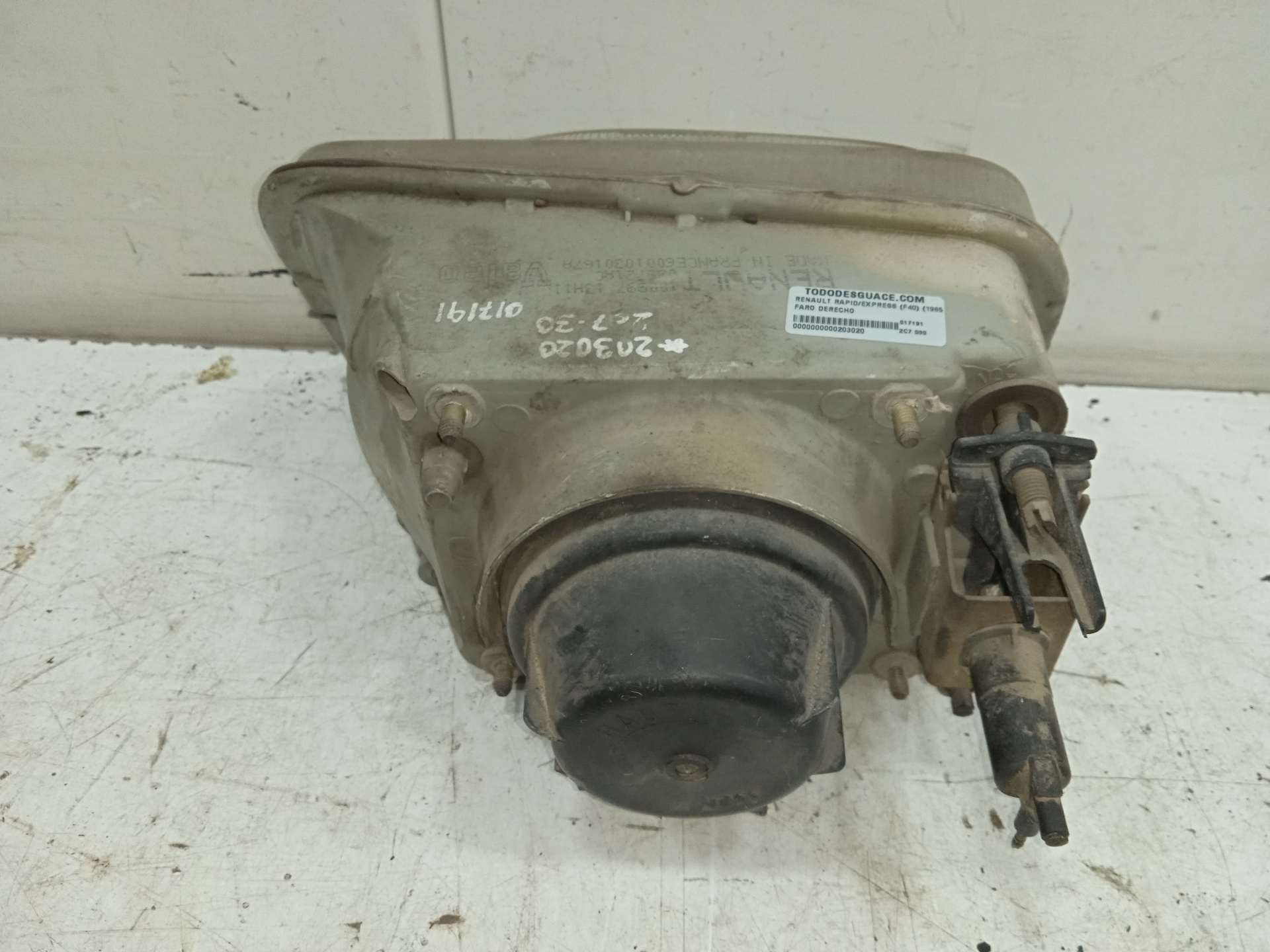 FARO DERECHO RENAULT RAPID/EXPRESS (F40) 1.9 D Familiar (F40P)