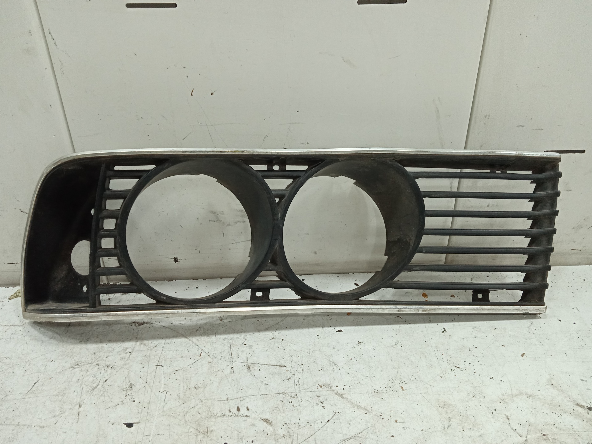 SOPORTE FARO DERECHO BMW SERIE 6 (E24) M635 CSi