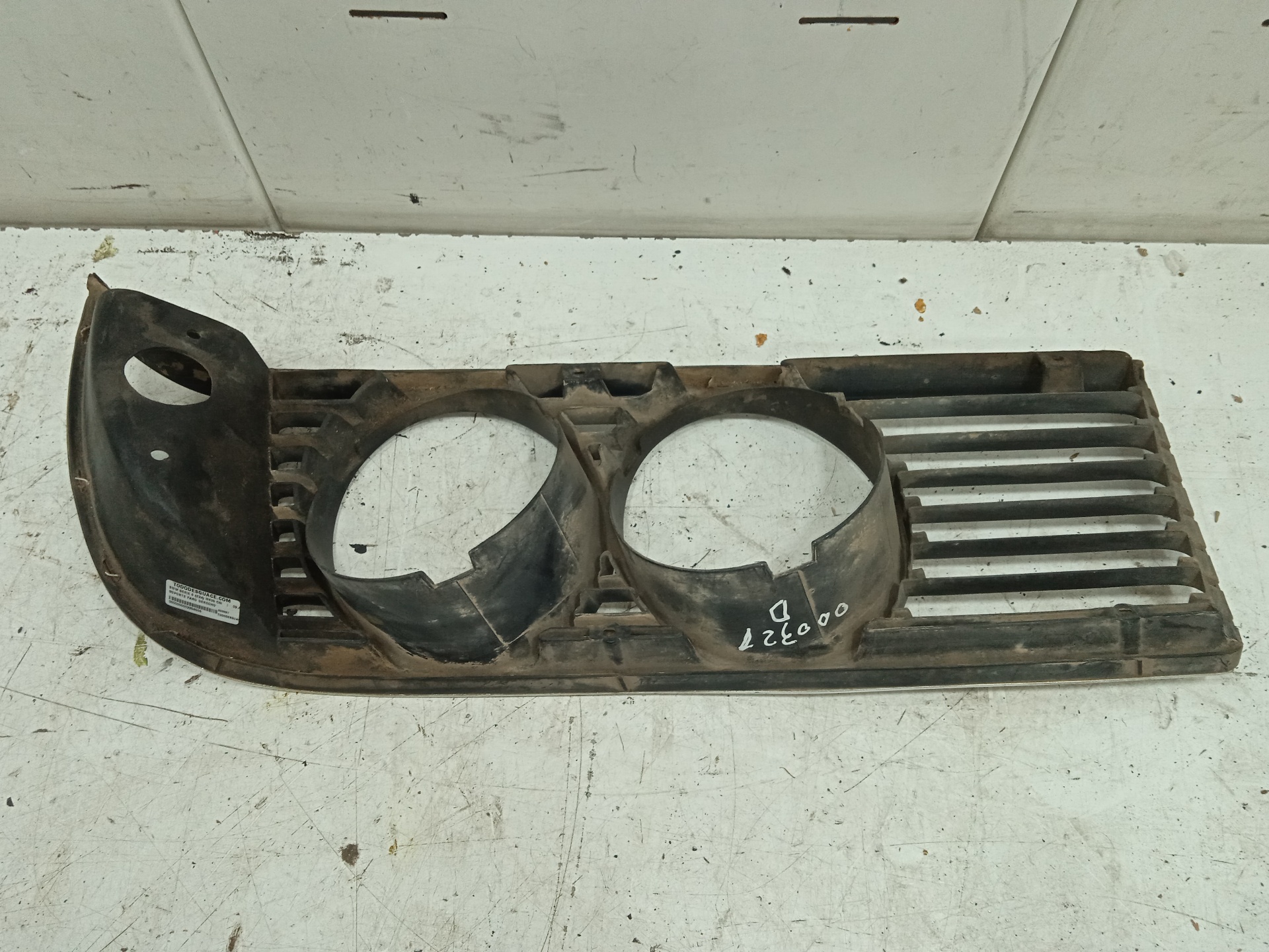 SOPORTE FARO DERECHO BMW SERIE 6 (E24) M635 CSi