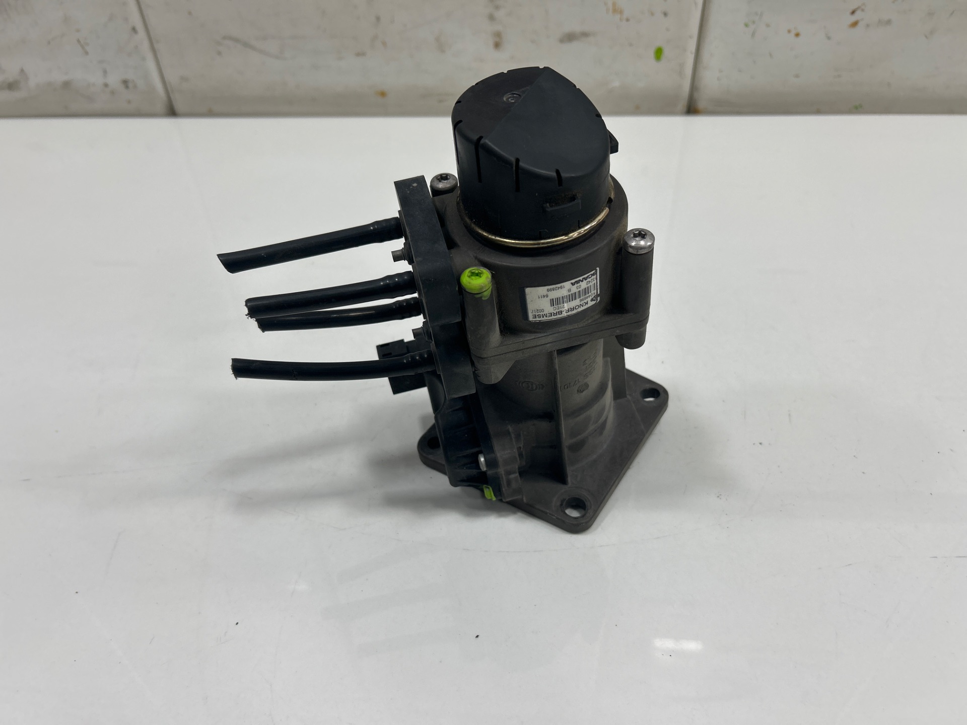 MOTOR ELEVALUNAS DELANTERO DERECHO SCANIA SERIE P/G/R (C-CLASE) FSa G320 (4x2) Corto CG 14