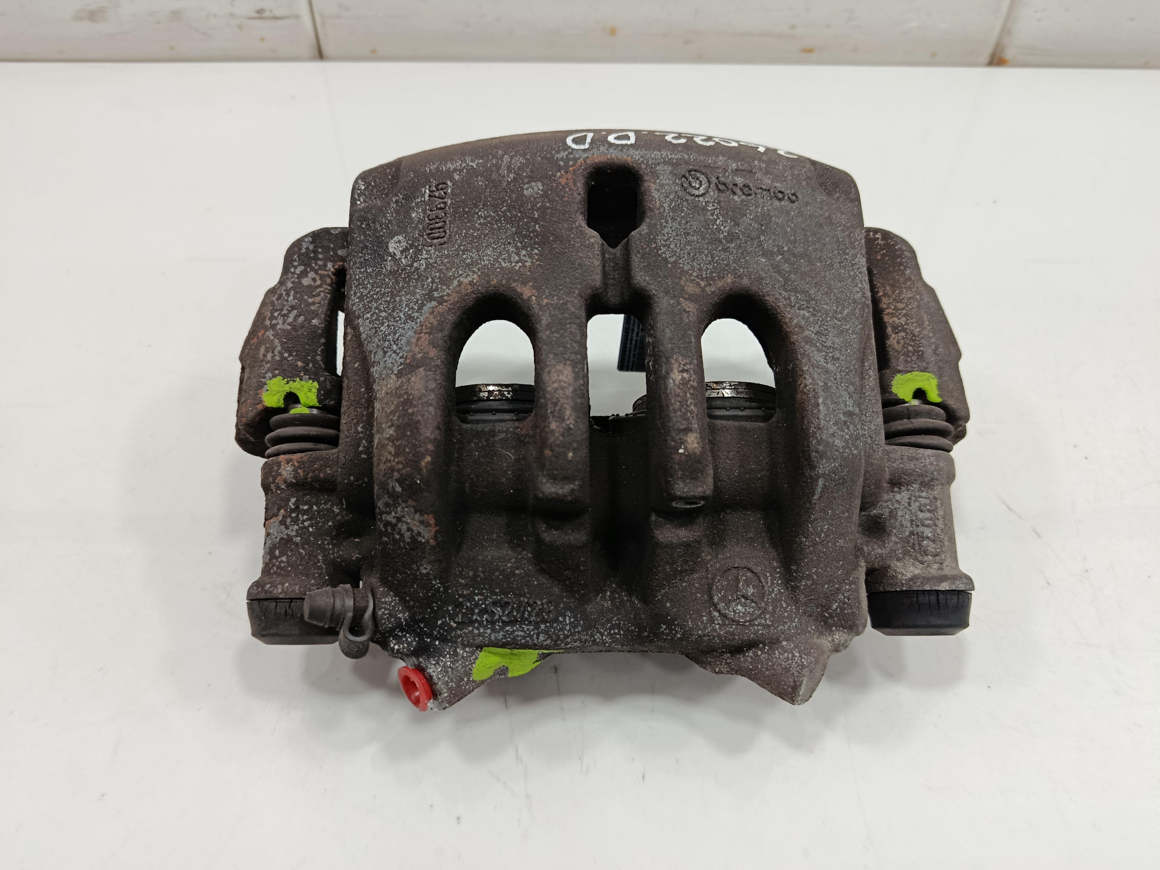 PINZA DE FRENO DELANTERA DERECHA MERCEDES-BENZ SPRINTERII CAJA ABIERTA (DESDE 01.06) 309/311/313/315          CDI  (906.131/132/133/134/135/136)