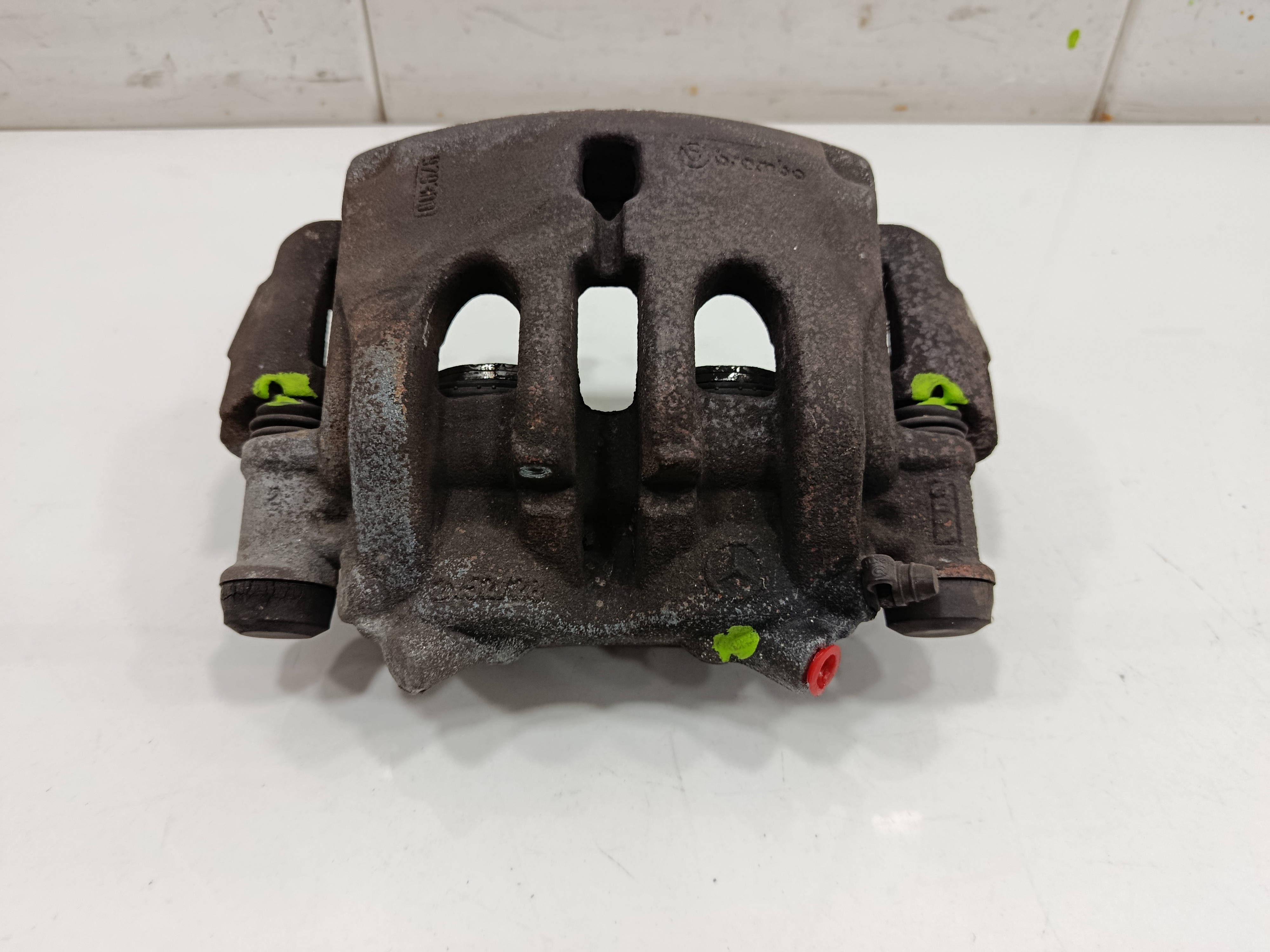PINZA DE FRENO DELANTERA IZQUIERDA MERCEDES-BENZ SPRINTERII CAJA ABIERTA (DESDE 01.06) 309/311/313/315          CDI  (906.131/132/133/134/135/136)