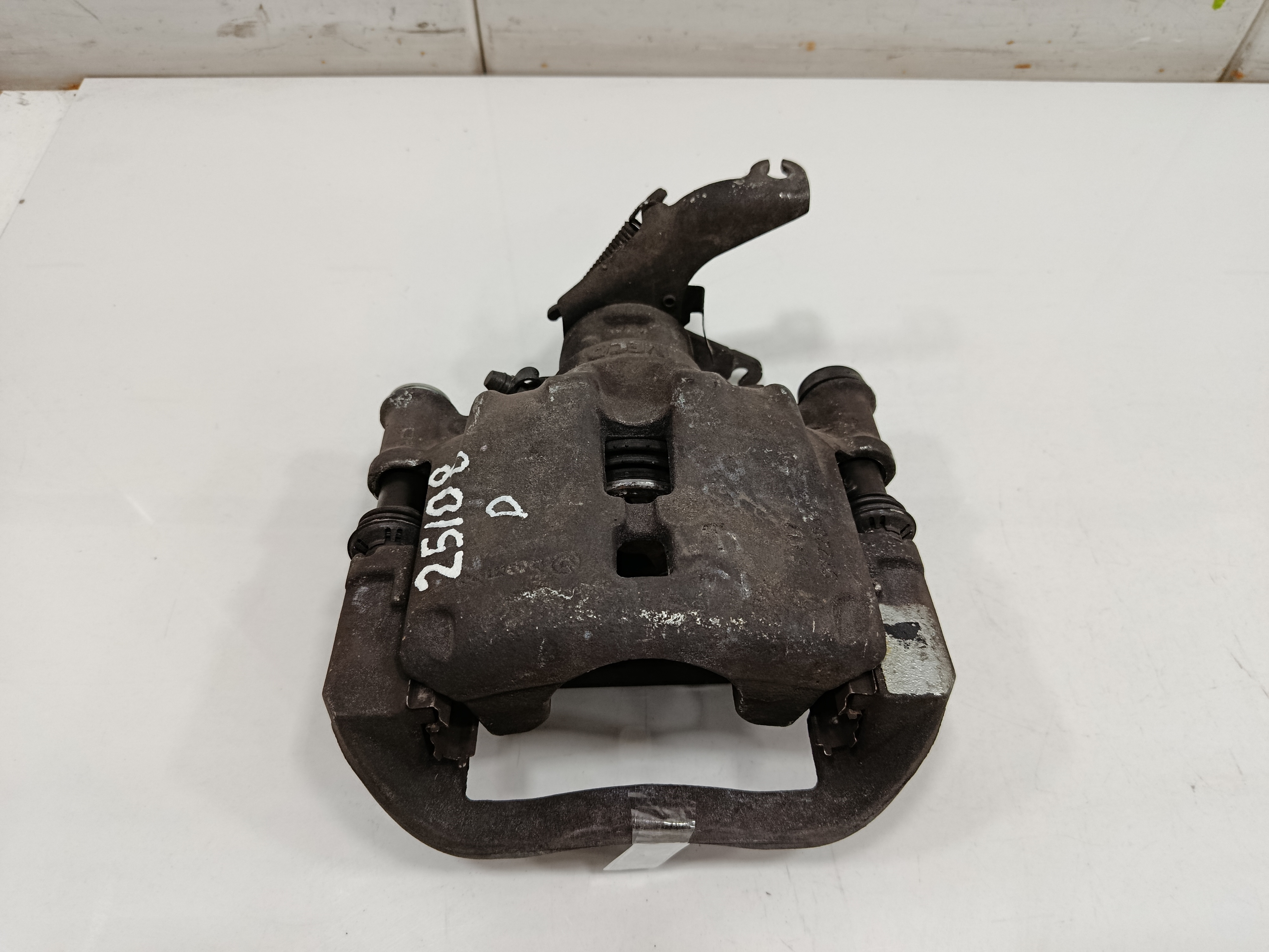 PINZA DE FRENO TRASERA DERECHA IVECO DAILY CONF. PAQUETERÍA (SOMMER) Cabina simple 35 S... batalla 3750