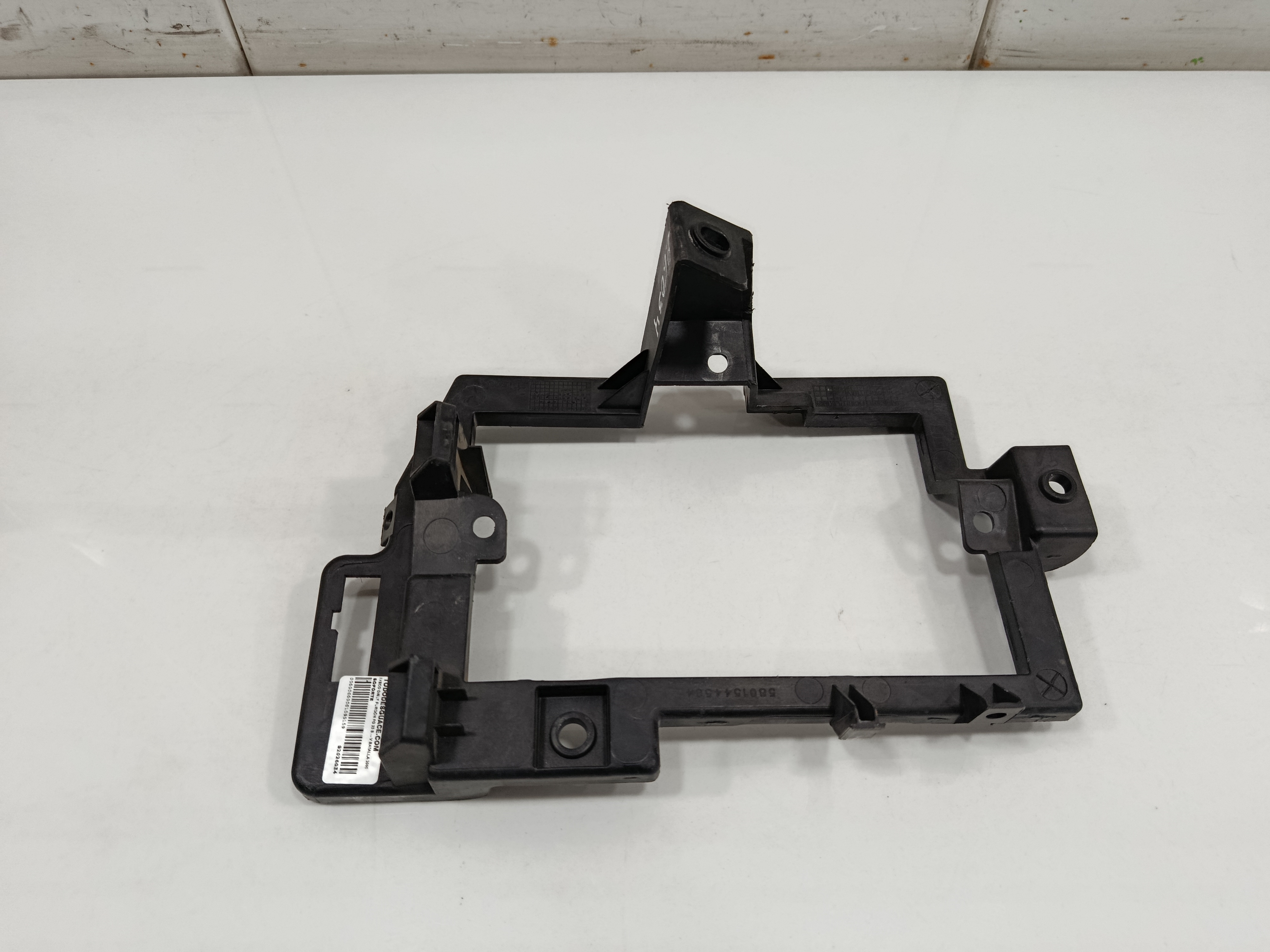 SOPORTE IVECO DAILY FURGÓN Fg 33 S ... V Batalla 3000