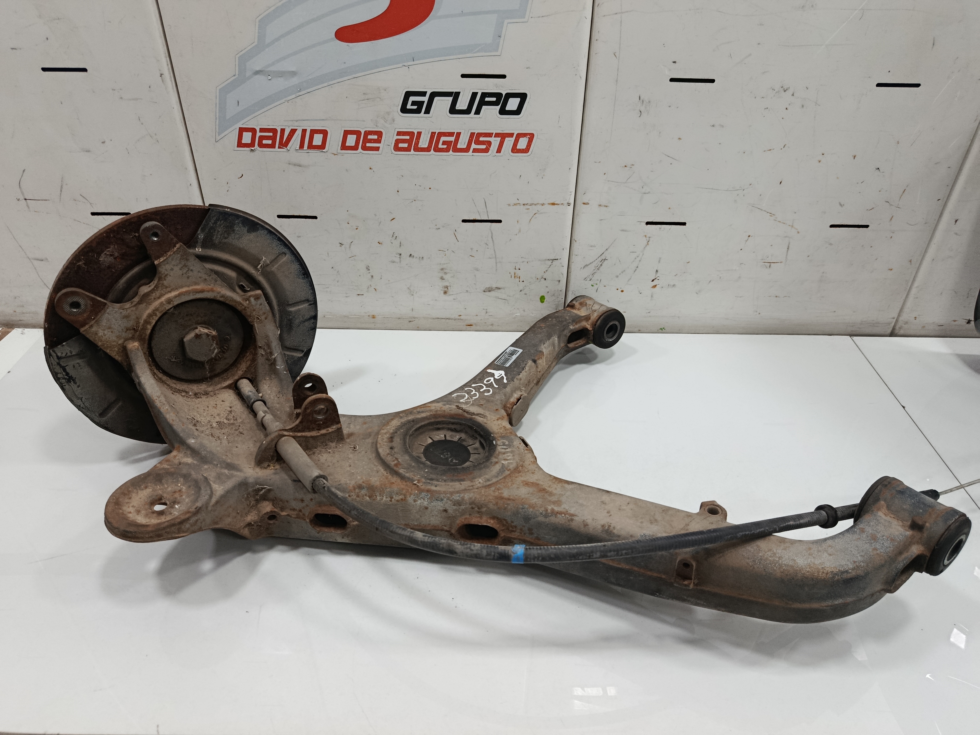 BRAZO SUSPENSION TRASERO IZQUIERDO MERCEDES-BENZ VITO (W638) COMBI 108 CDI    (638.194)