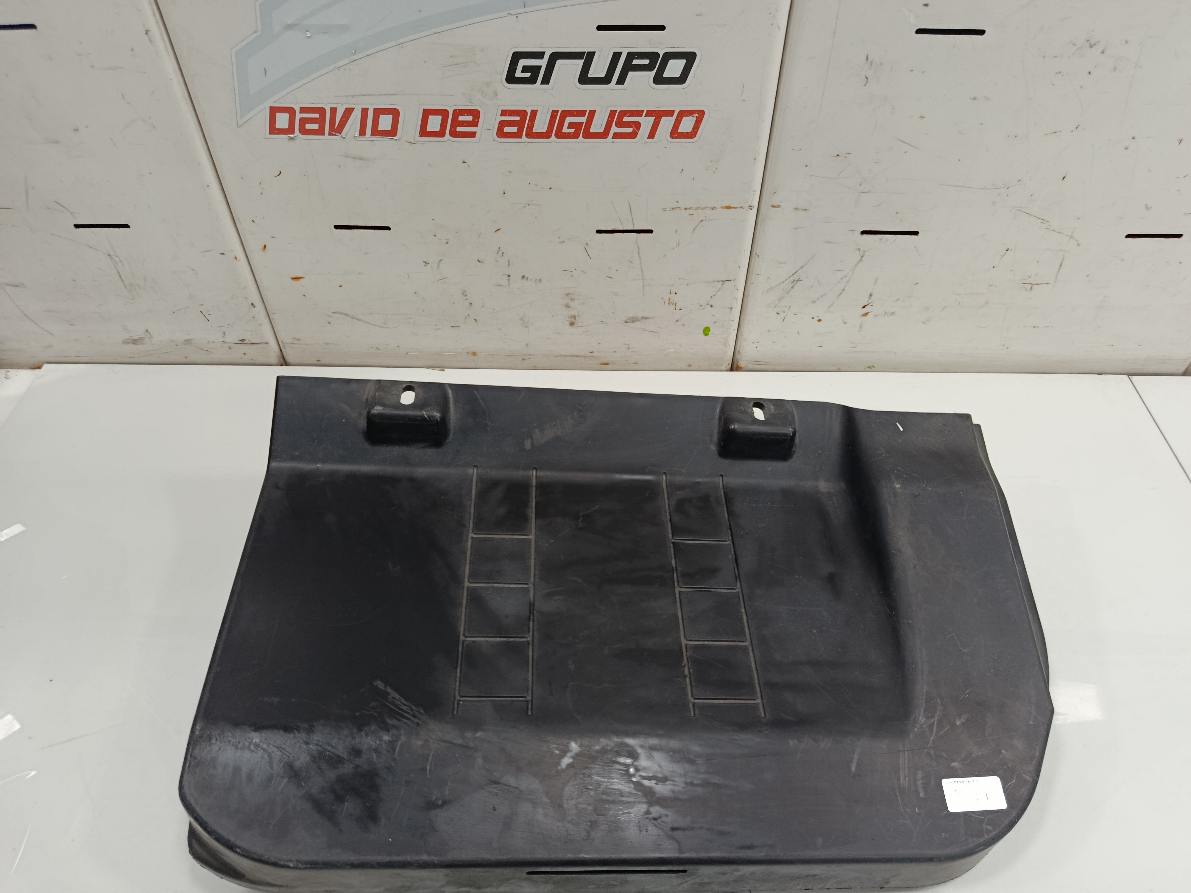 TAPA BATERIA VOLVO FH XXX Fsa 6x2 LOW Largo (LH1 o L2H1)