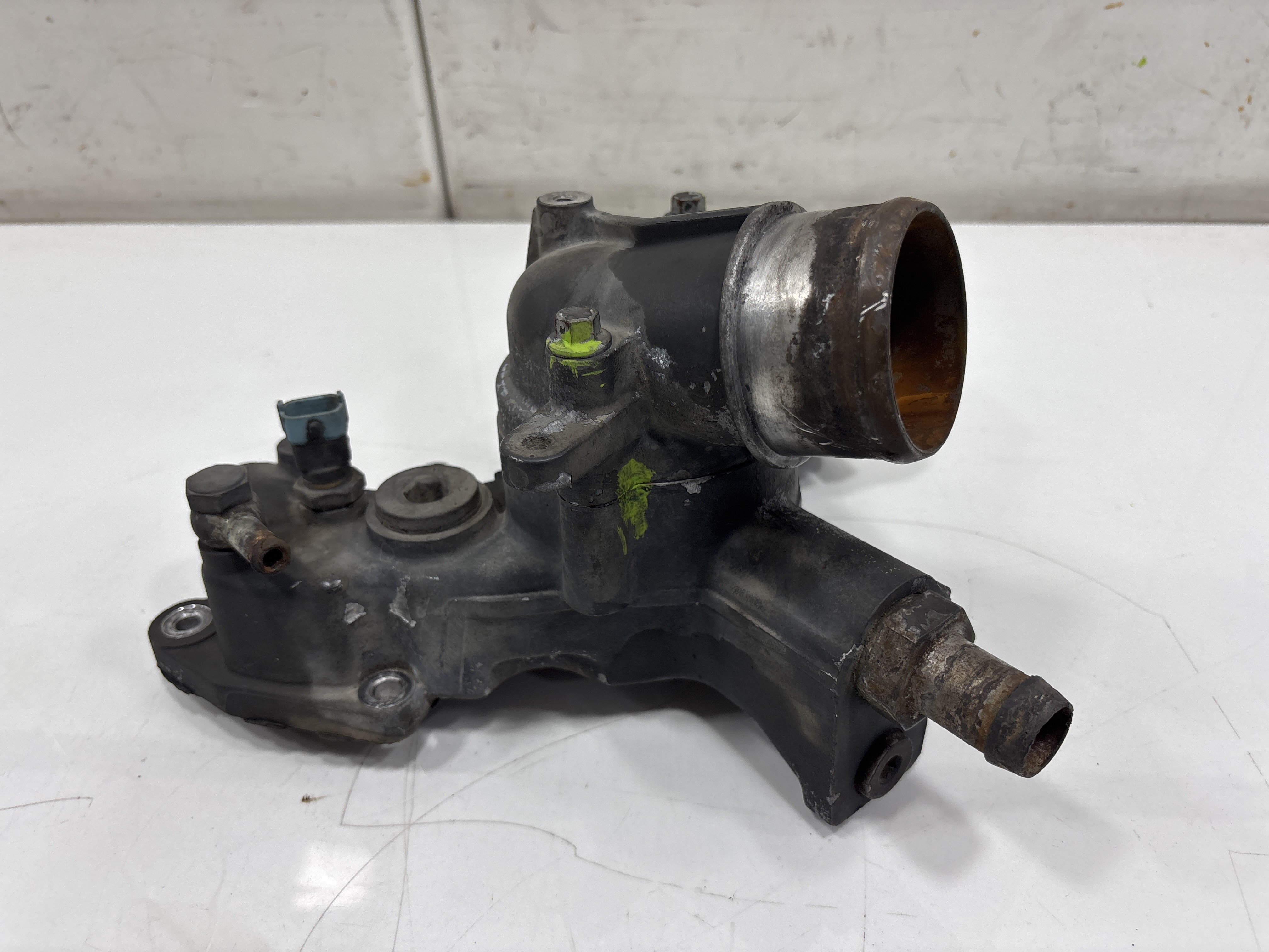 CUERPO TERMOSTATO RENAULT MIDLUM FG   XXX.12                   E5 Cabina doble