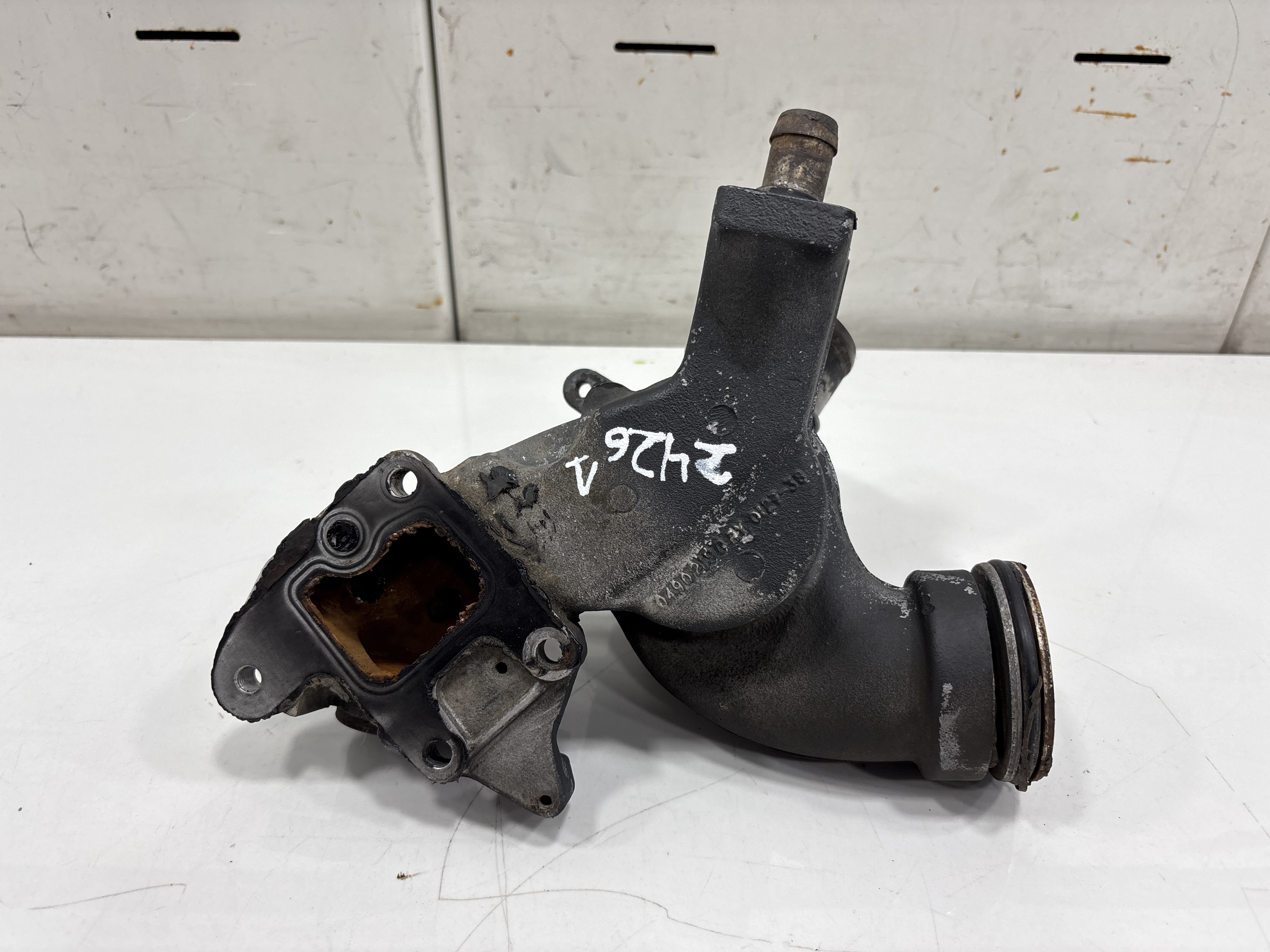 CUERPO TERMOSTATO RENAULT MIDLUM FG   XXX.12                   E5 Cabina doble