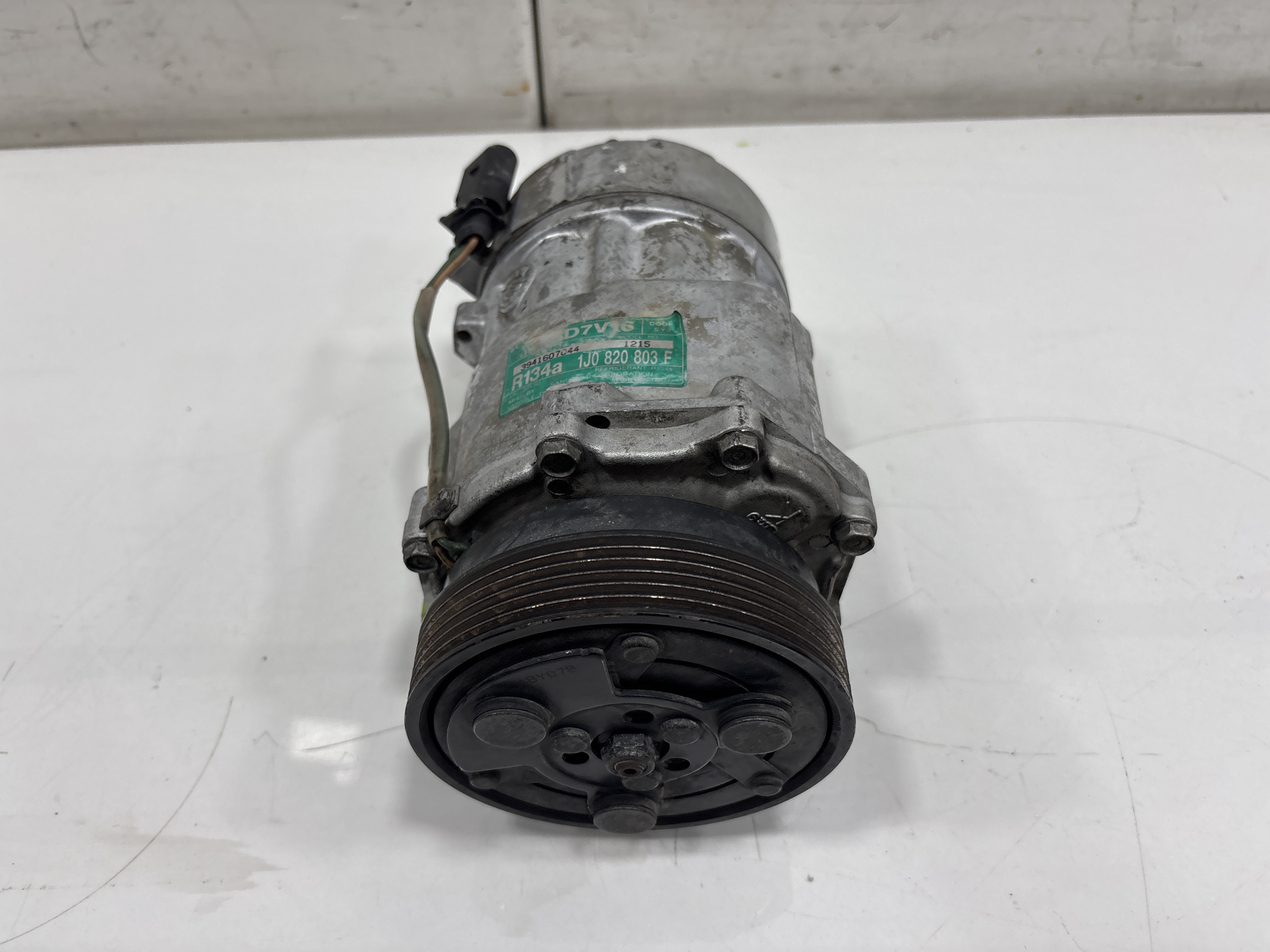 COMPRESOR AIRE ACONDICIONADO