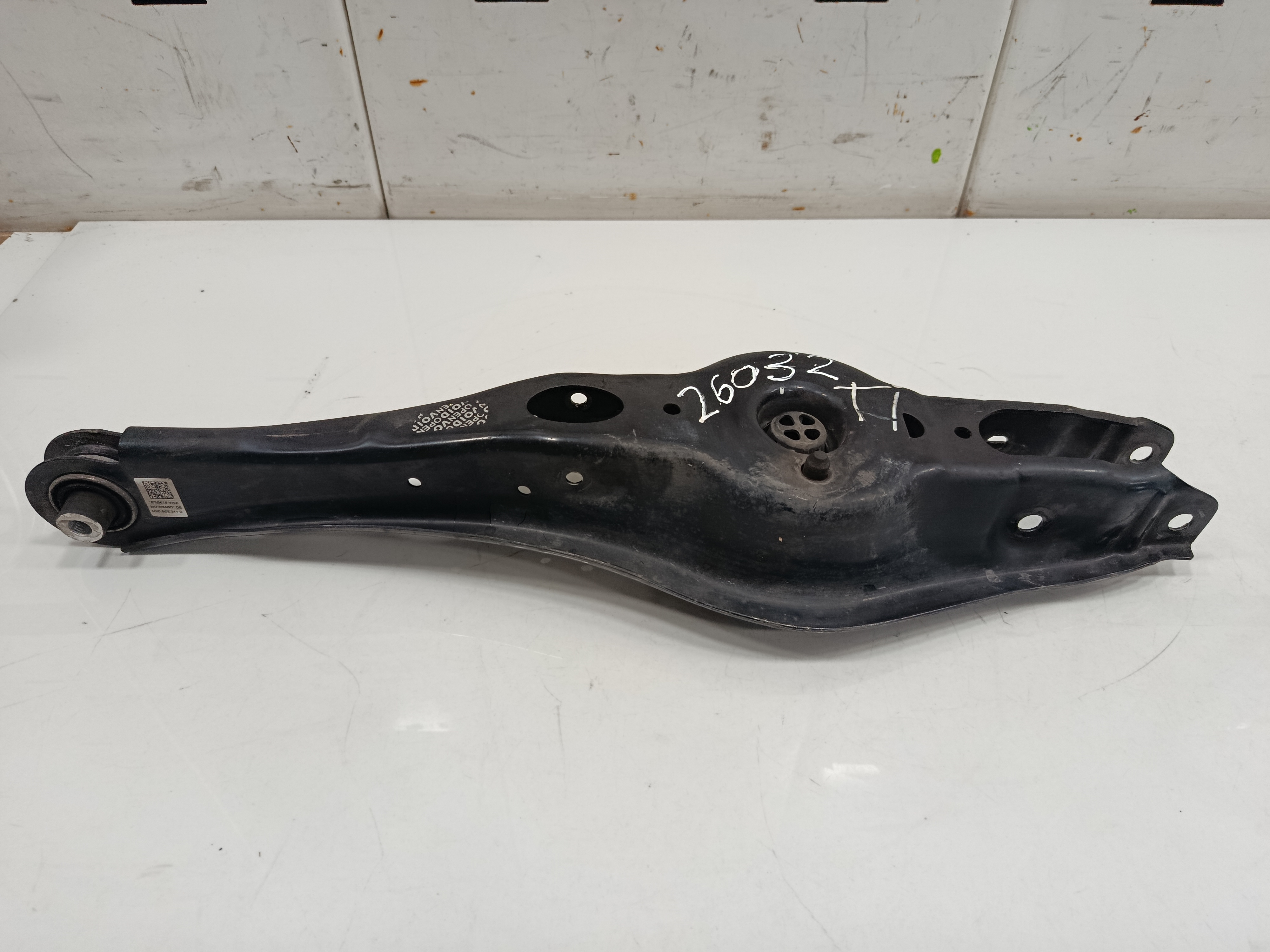 BRAZO SUSPENSION INFERIOR TRASERO IZQUIERDO VOLKSWAGEN GOLF VII SPORTSVAN Advance