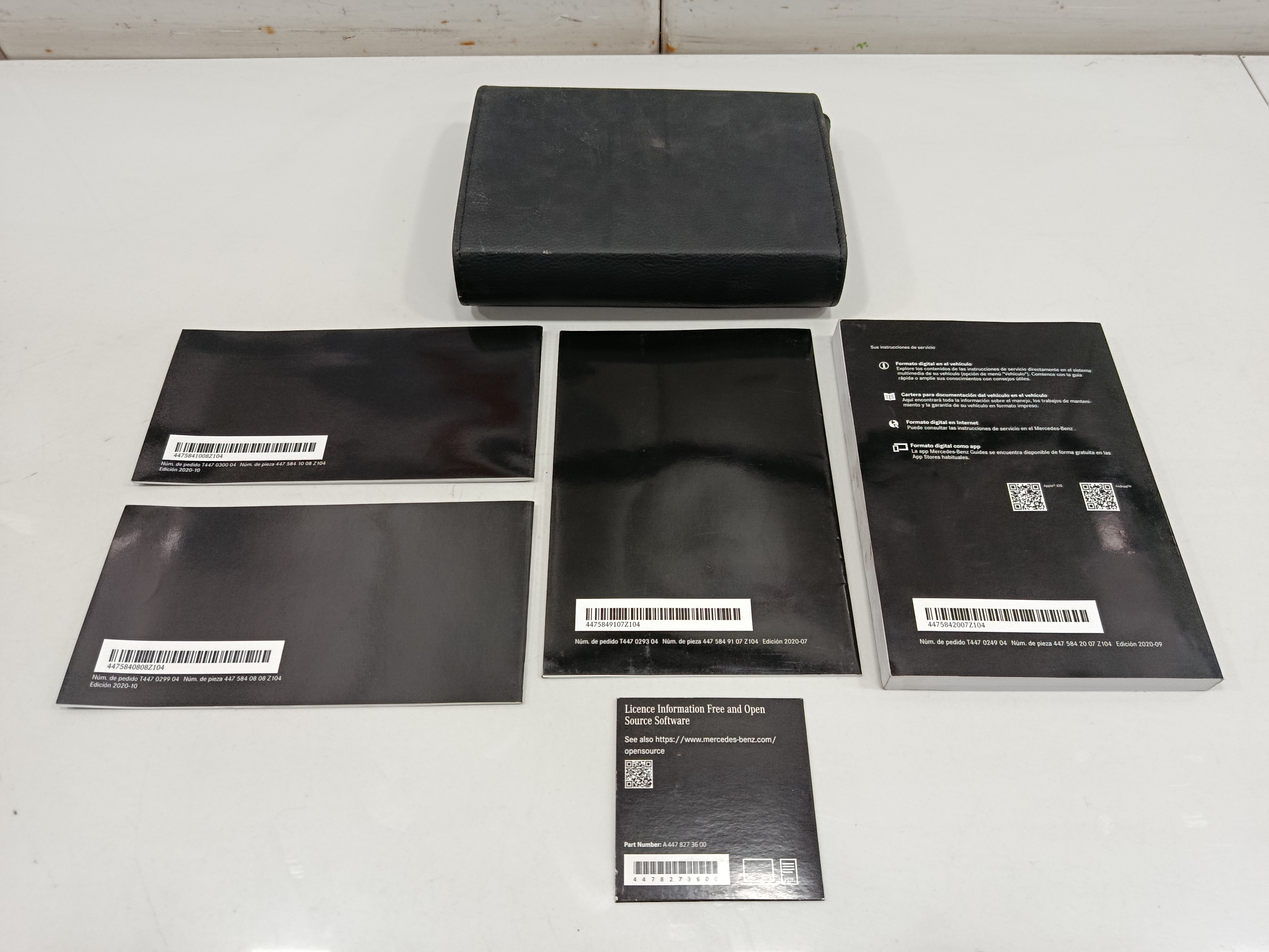 MANUAL DE INSTRUCCIONES MERCEDES-BENZ EQV -CLASE (447) *