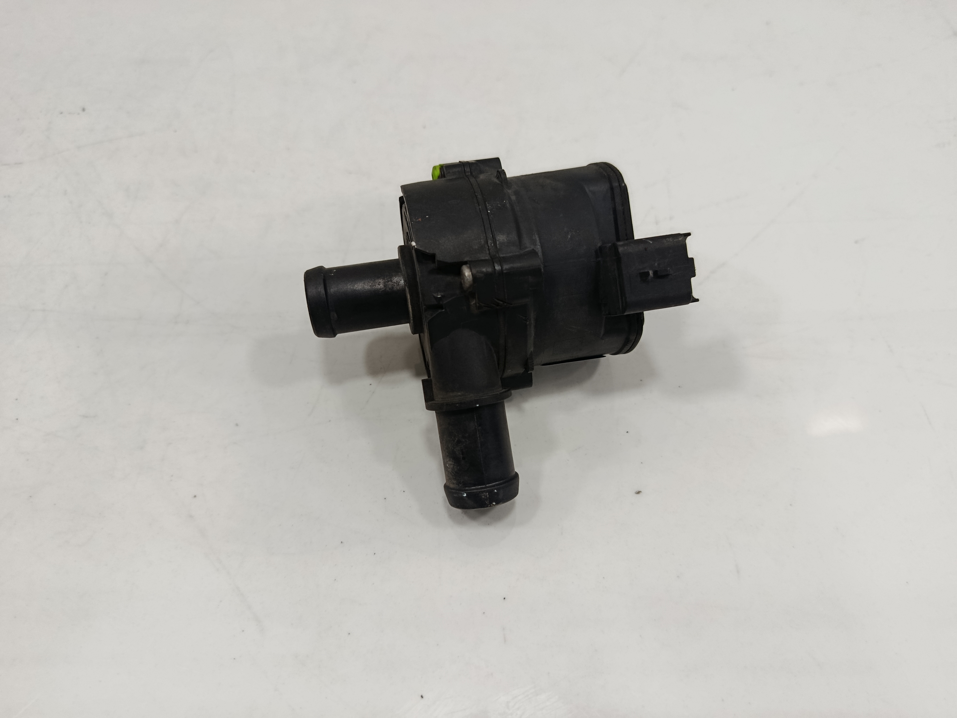 BOMBA AGUA RENAULT MASTER KIPPER L2H1 3,5t