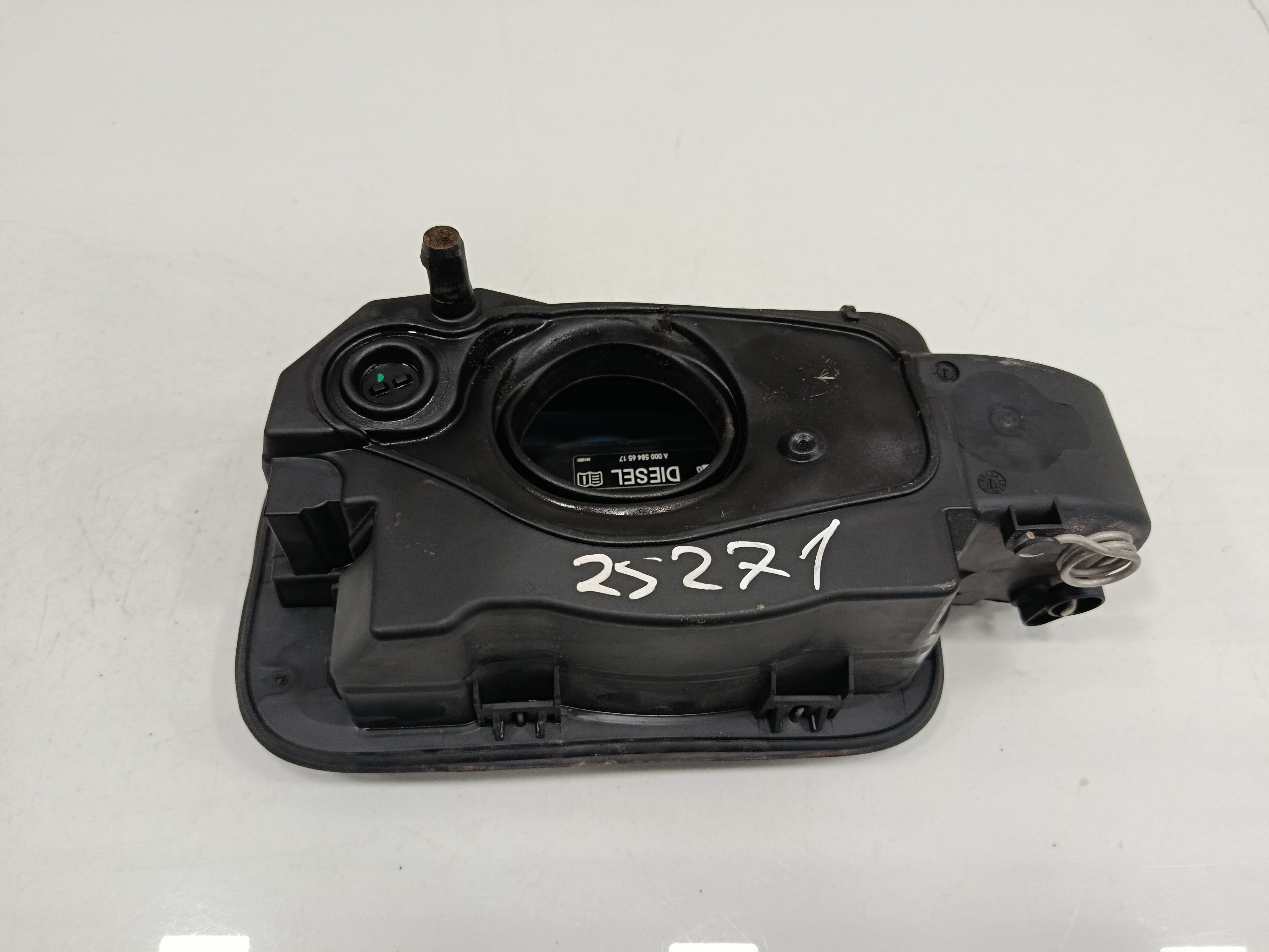TAPA EXTERIOR COMBUSTIBLE MERCEDES-BENZ CLASE E (W212) FAMILIAR 220 CDI BlueEfficiency (212.202)