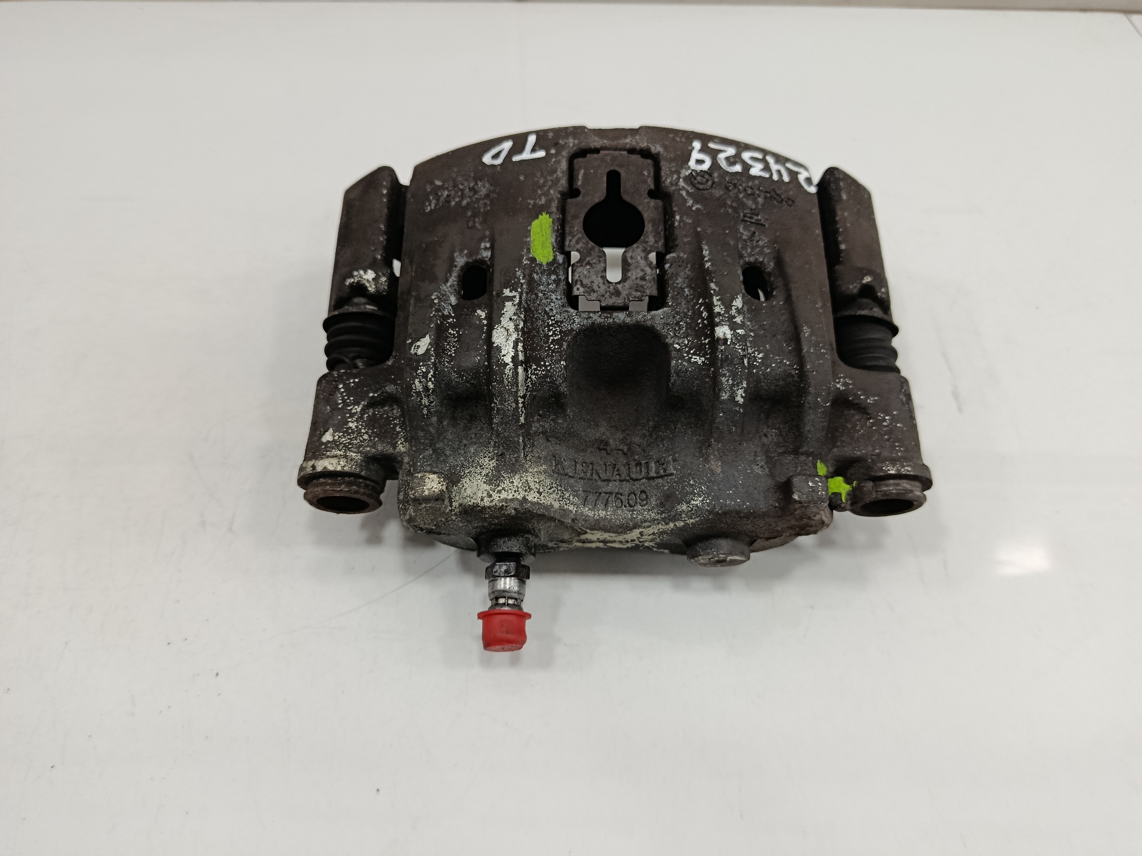 PINZA DE FRENO TRASERA DERECHA RENAULT MASCOTT *