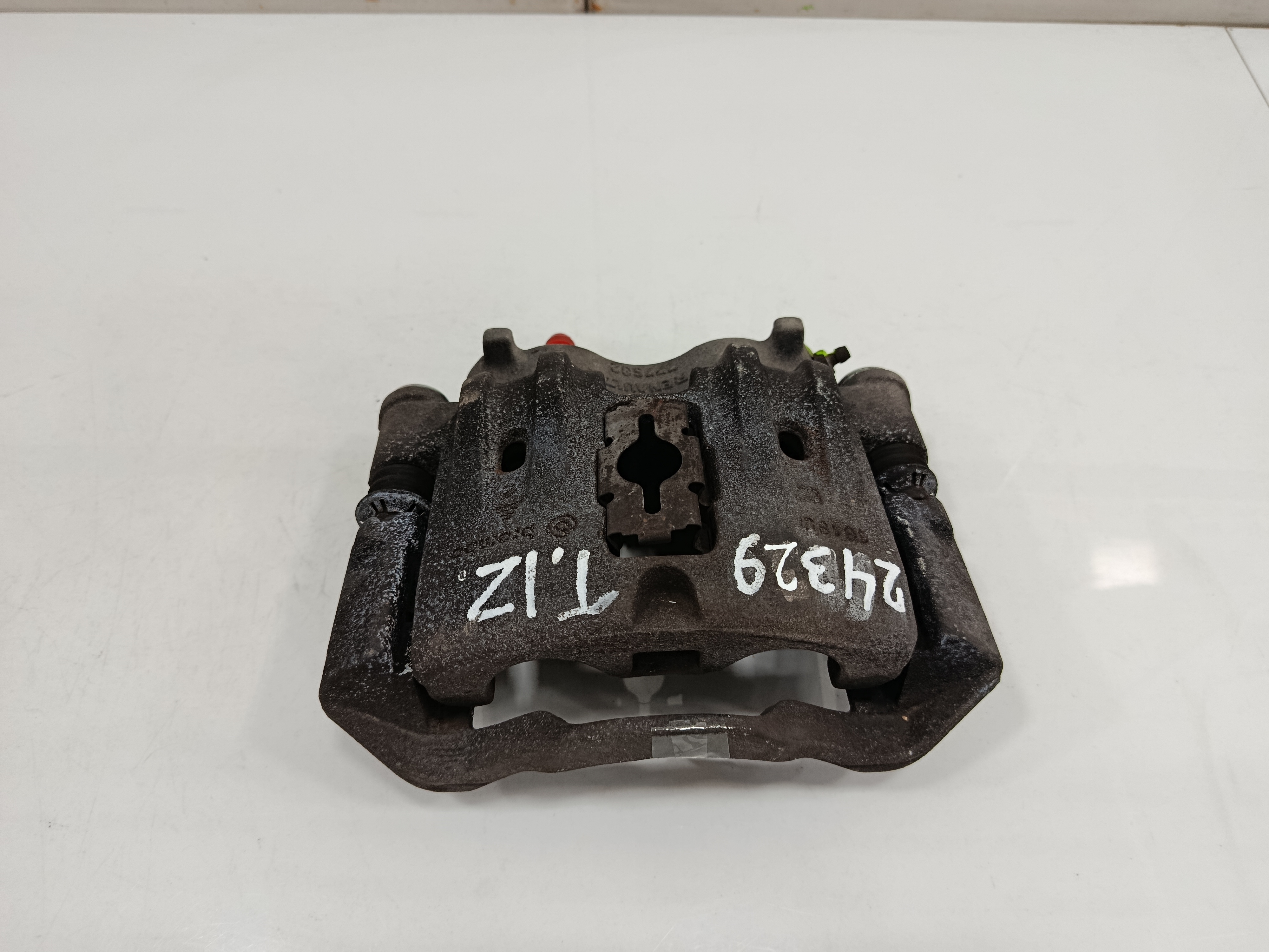PINZA DE FRENO TRASERA IZQUIERDA RENAULT MASCOTT *