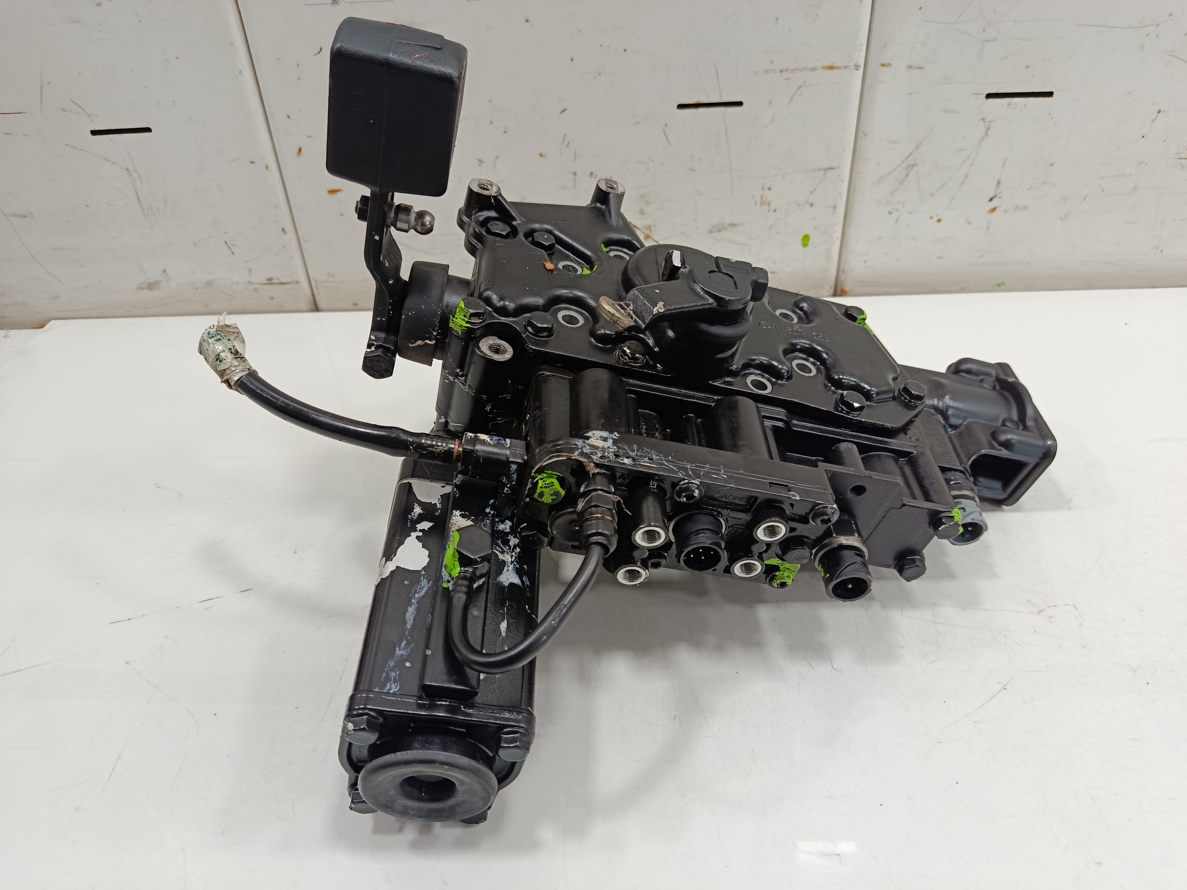 SELECTOR DE CAMBIO AUTOMÁTICO MAN TGS 18.XXX FSA / 4x2   LLS M (Largura mediana)