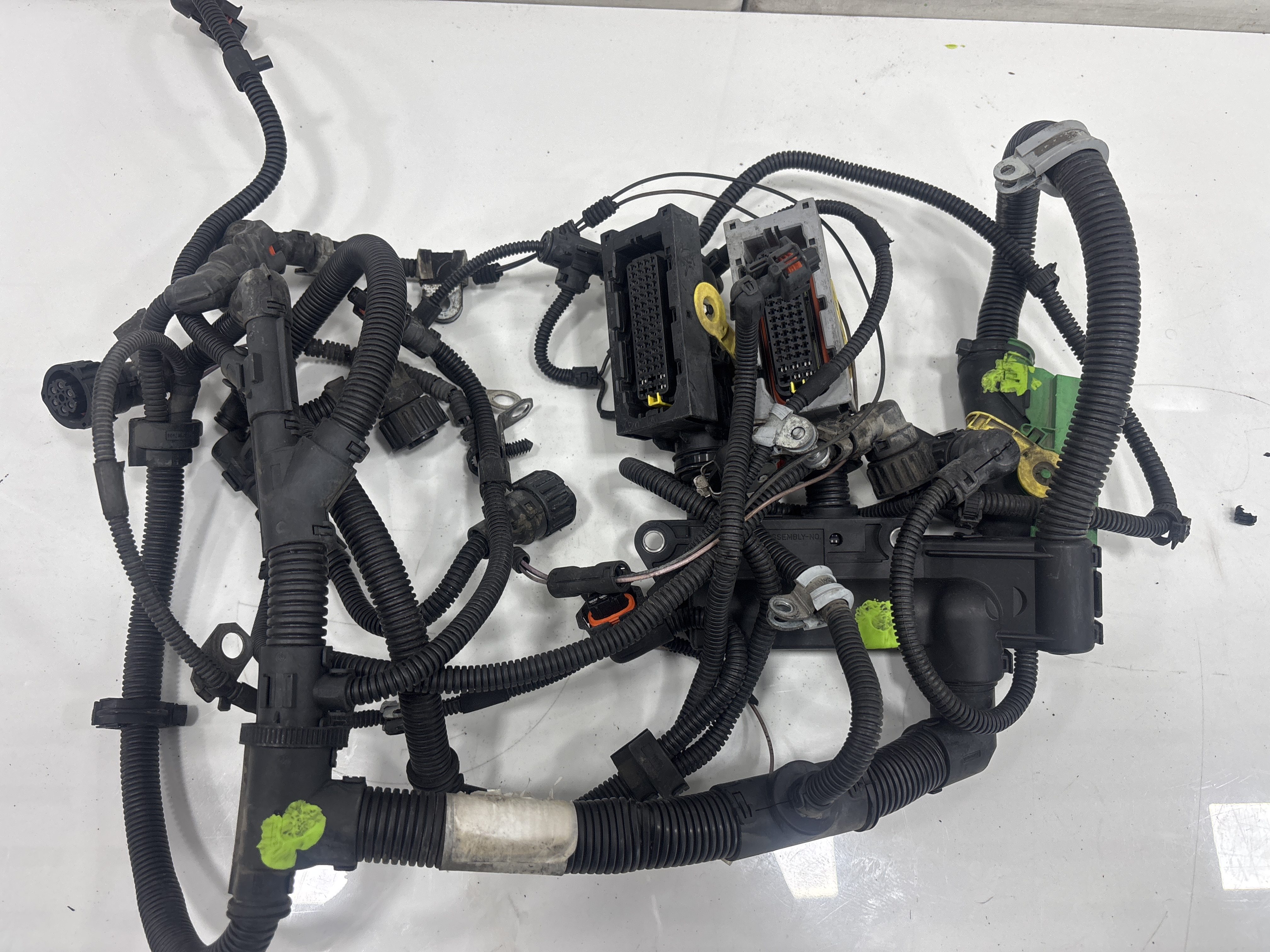 INSTALACION ELECTRICA MOTOR RENAULT MIDLUM FG   XXX.10                   E4 Cabina doble