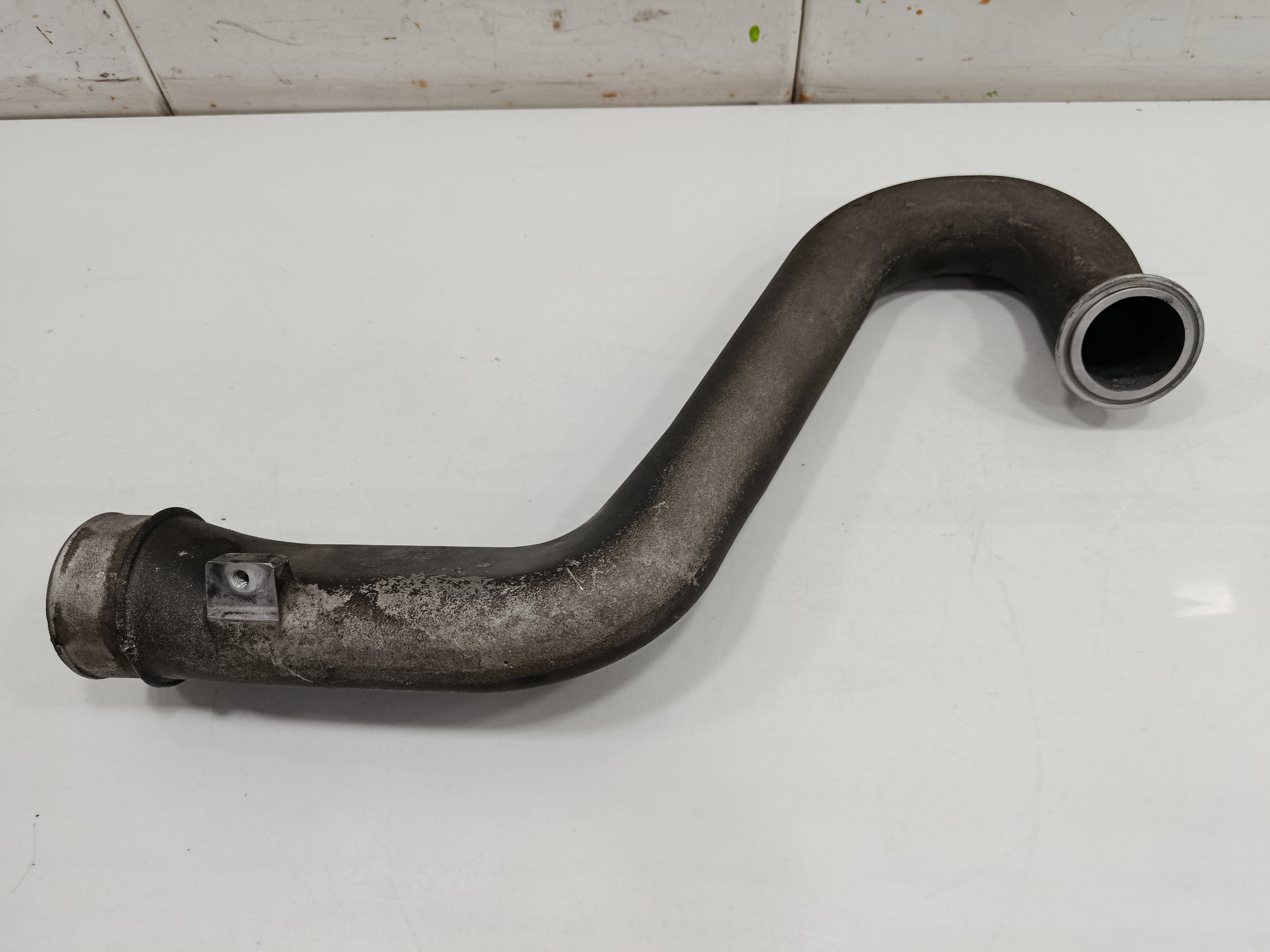 TUBO INTECOOLER IVECO EUROCARGO Volquete 120 E 4x2 Cabina doble