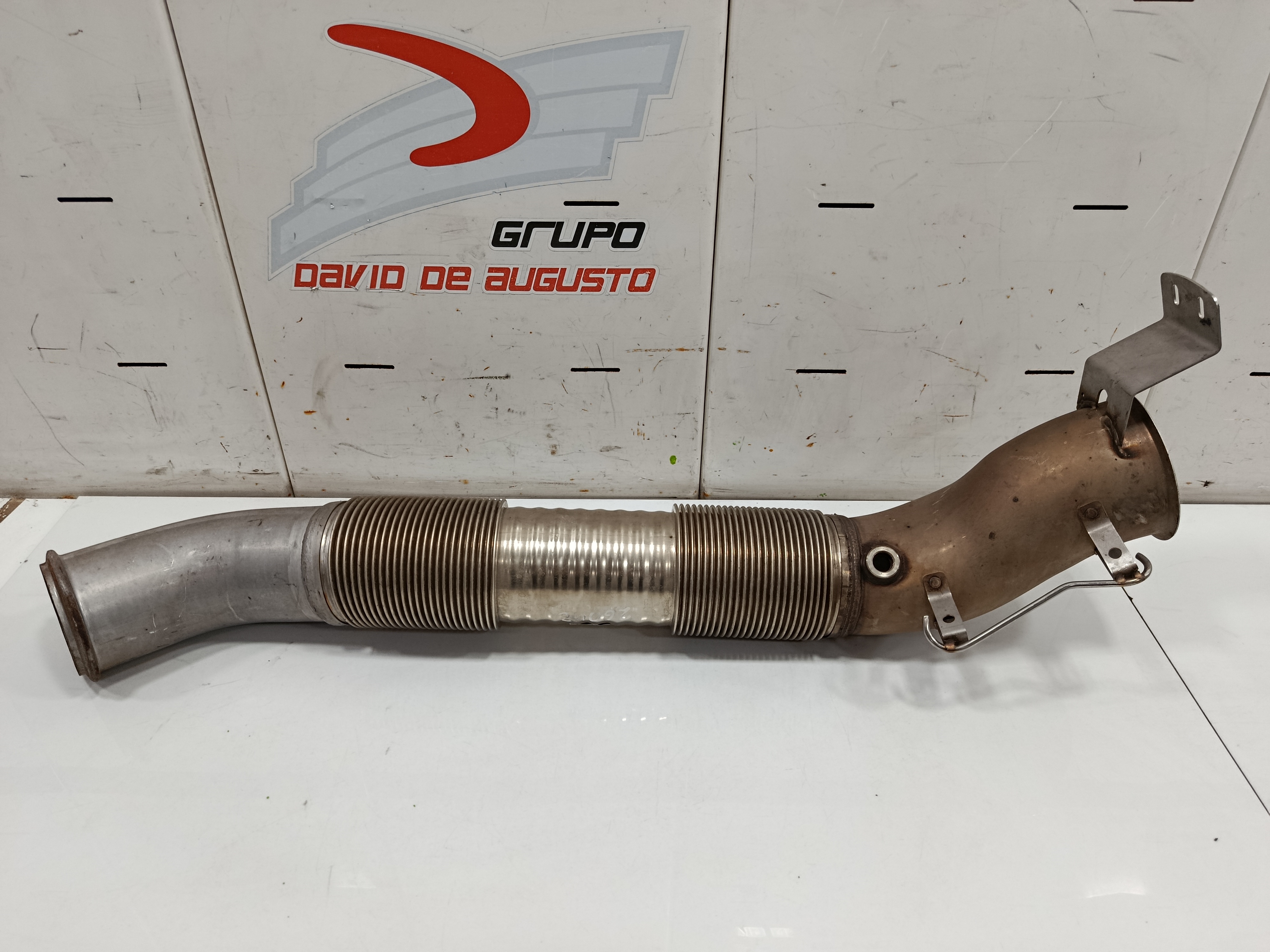 TUBO ESCAPE CENTRAL SCANIA SERIE P/G/R (L-CLASE) FSa G450 (4x2) Corto CG 14