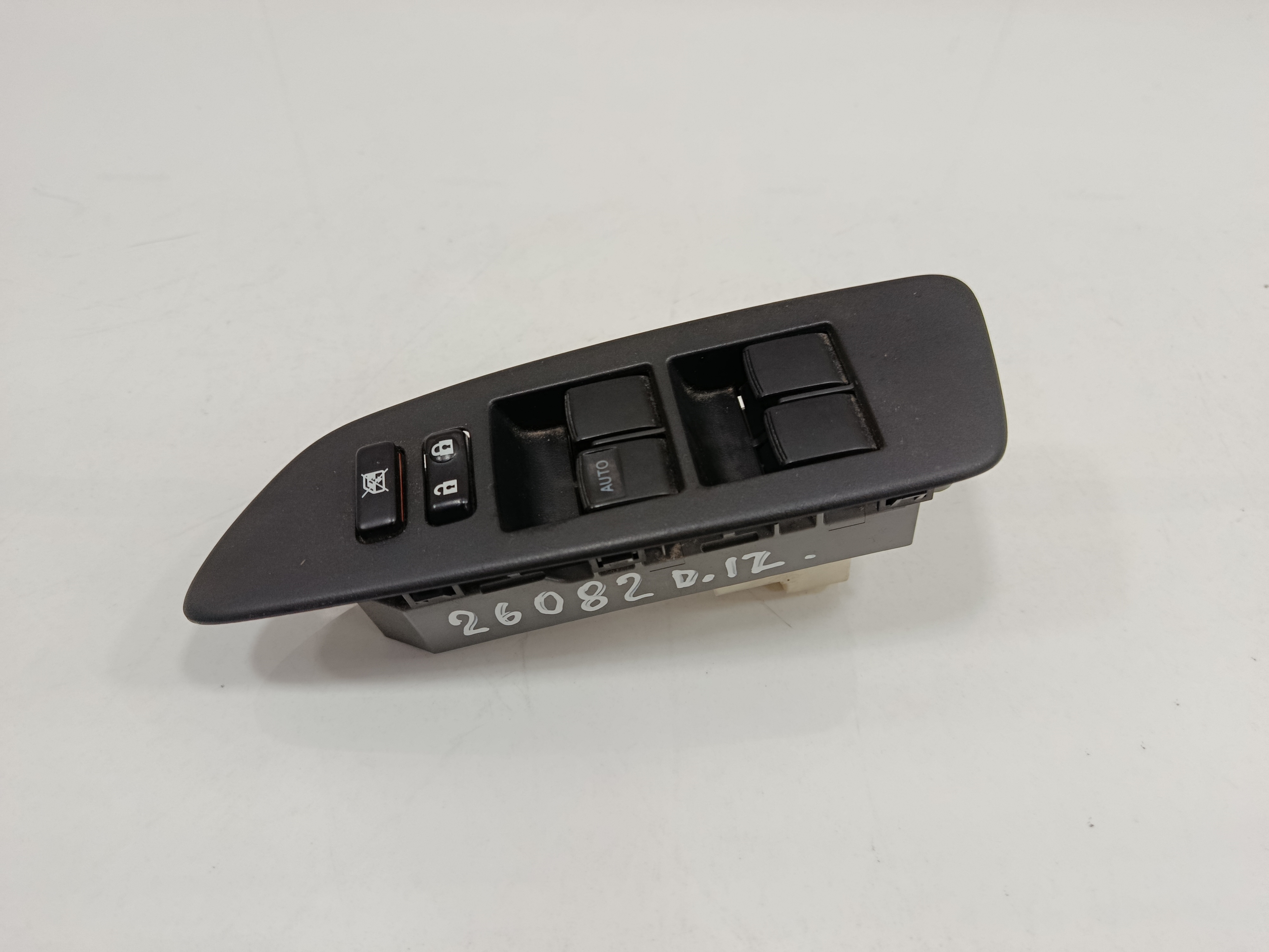 MANDO ELEVALUNAS DELANTERO IZQUIERDO TOYOTA AURIS 1.4 16V CAT