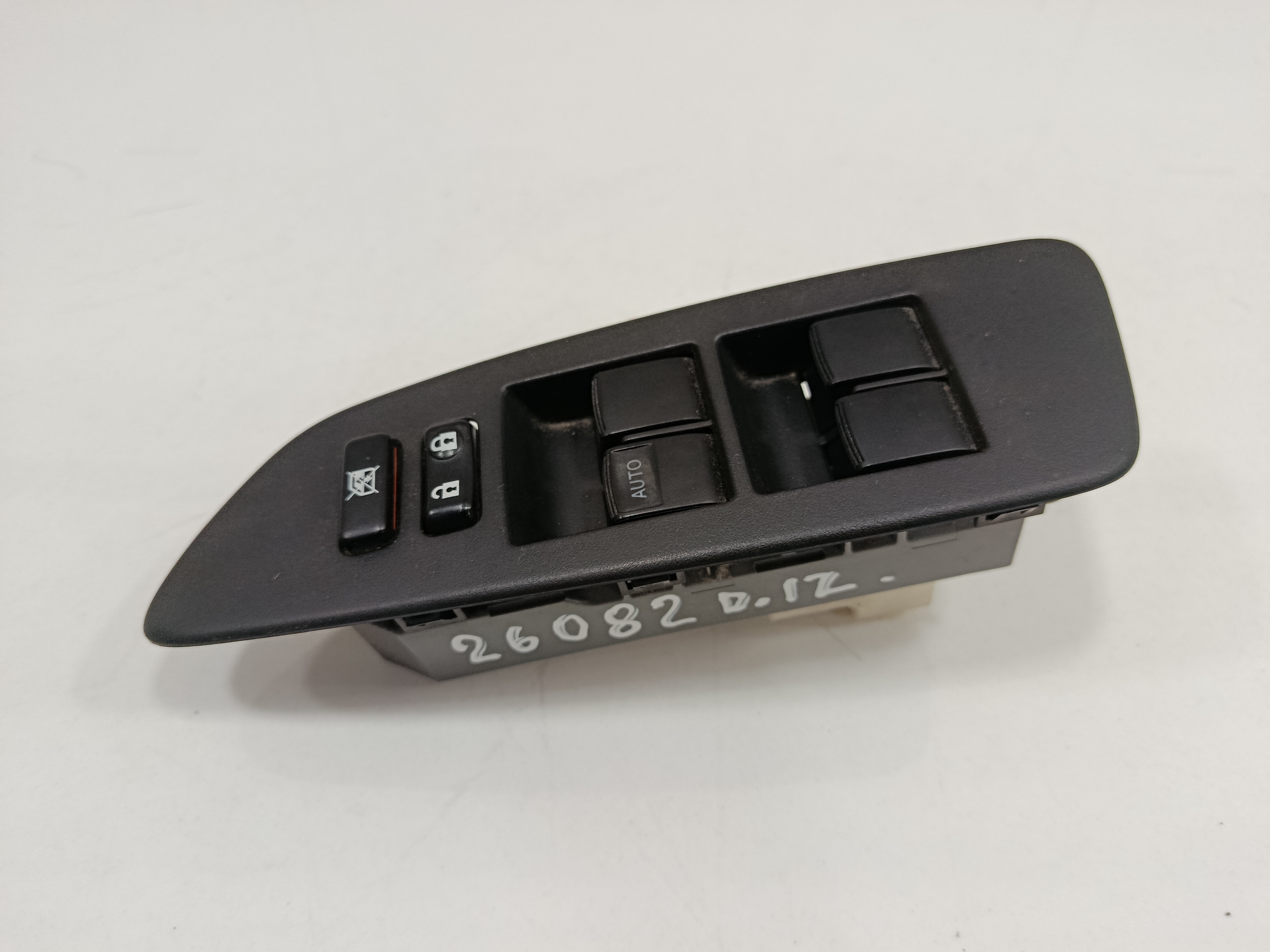 MANDO ELEVALUNAS DELANTERO IZQUIERDO TOYOTA AURIS 1.4 16V CAT