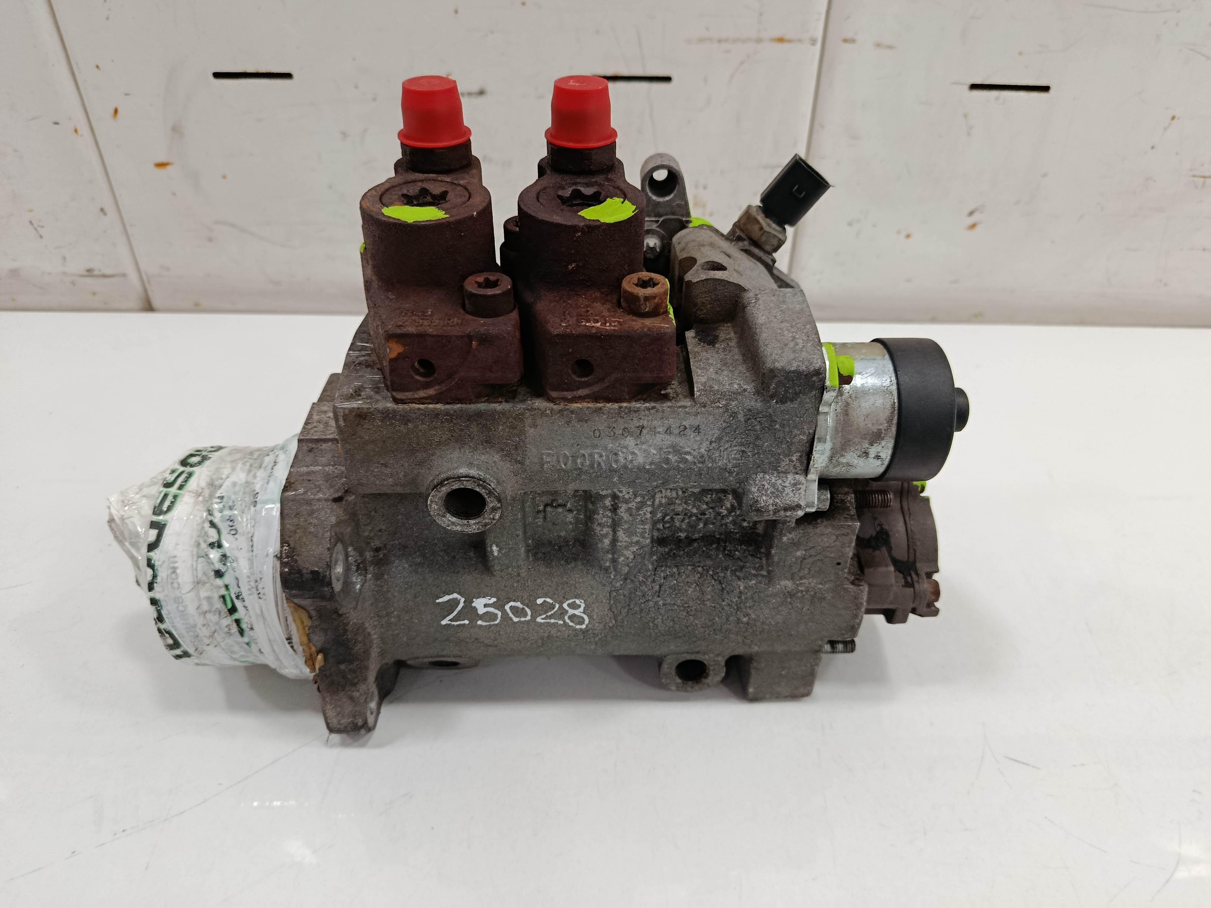 BOMBA INYECCION MERCEDES-BENZ ACTROS BM 963.XXX 2-ACHSER 18XX 4x2 Sattelzugmaschine L BigSpace