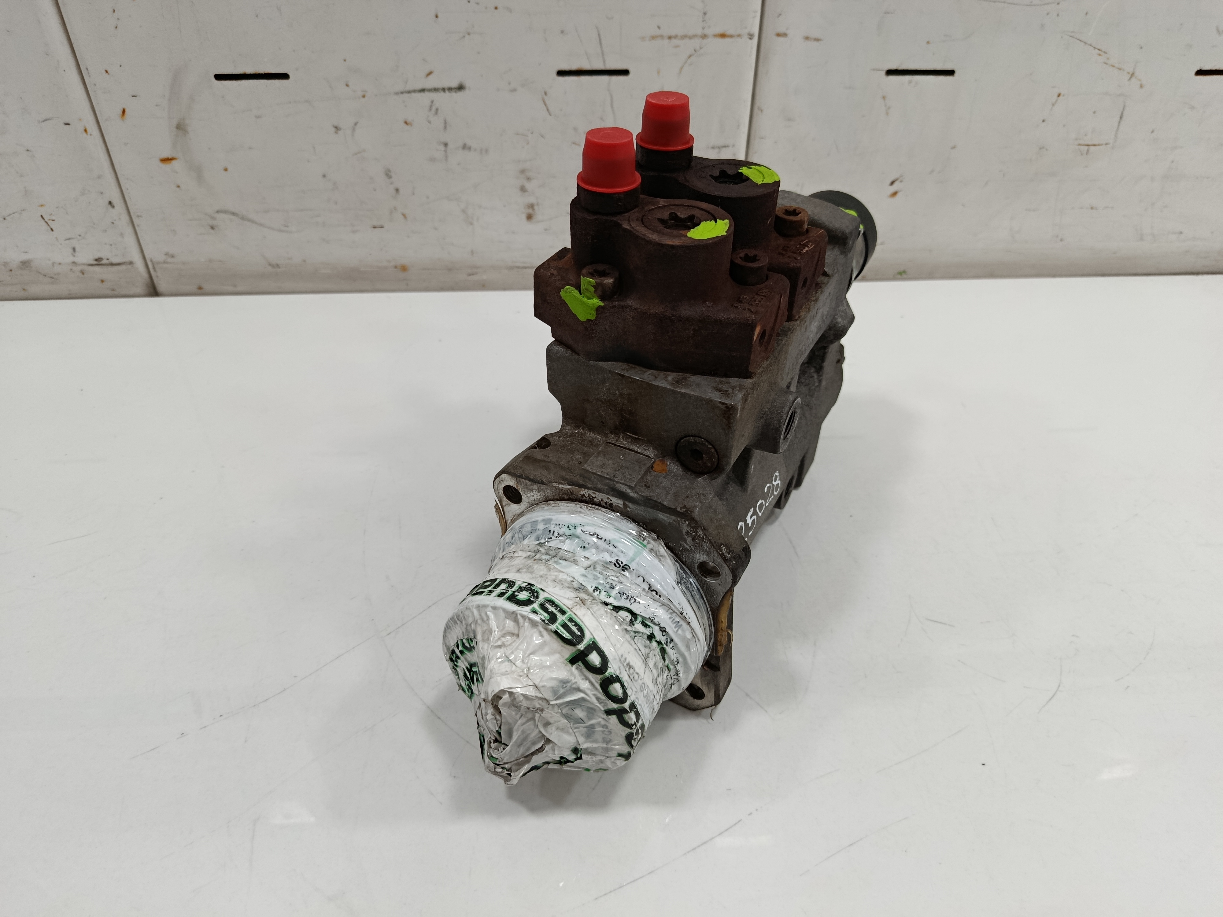BOMBA INYECCION MERCEDES-BENZ ACTROS BM 963.XXX 2-ACHSER 18XX 4x2 Sattelzugmaschine L BigSpace