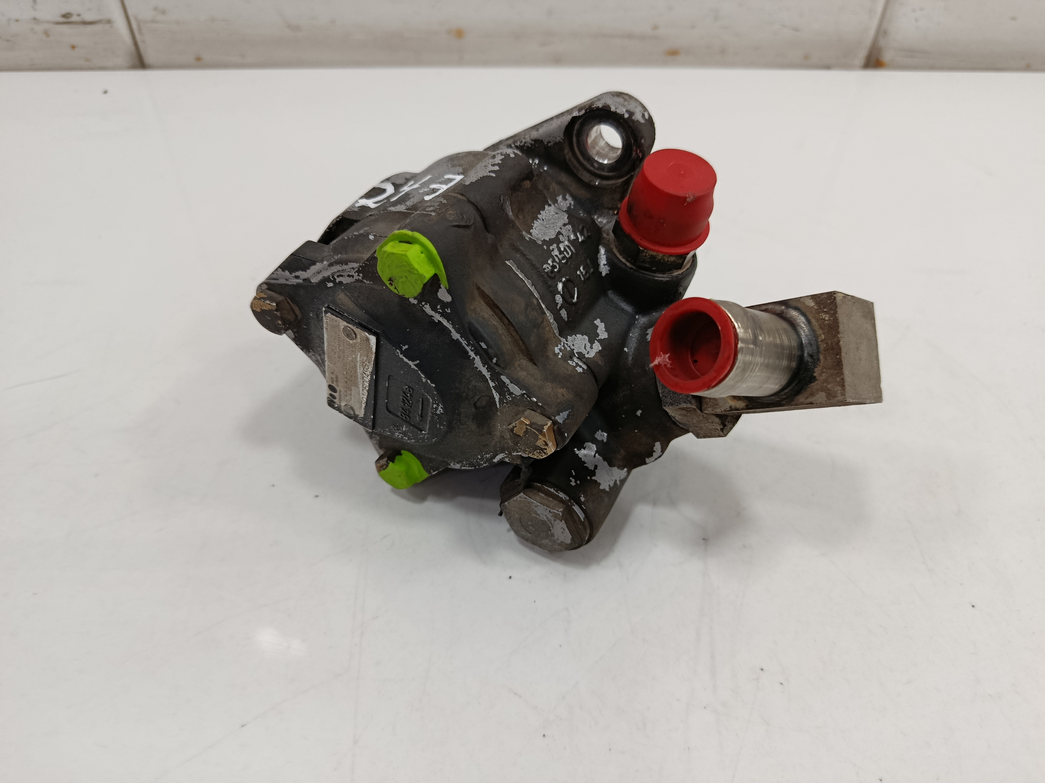 BOMBA DIRECCION RENAULT MIDLUM FG   XXX.10                   E4 Cabina doble