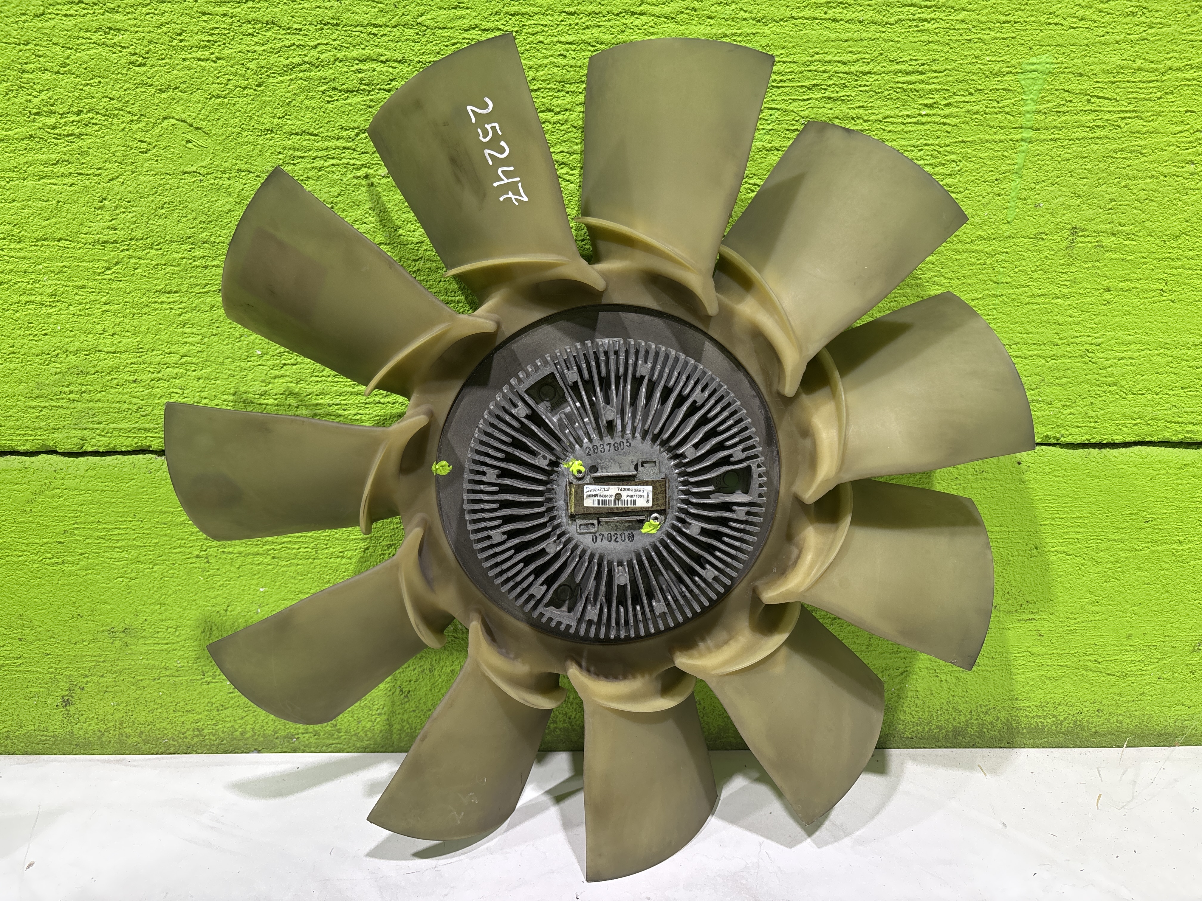 VENTILADOR VISCOSO MOTOR RENAULT MIDLUM FG   XXX.10                   E4 Cabina doble