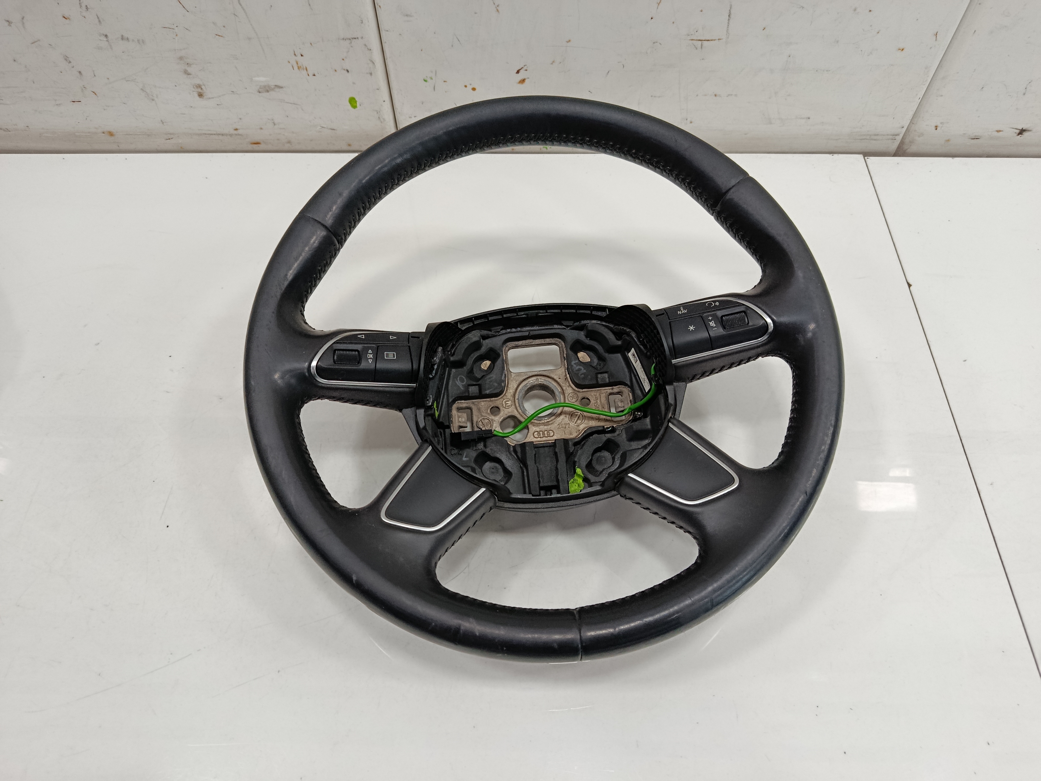 VOLANTE AUDI Q3 (8U) 2.0 TDI (103kW) Advance
