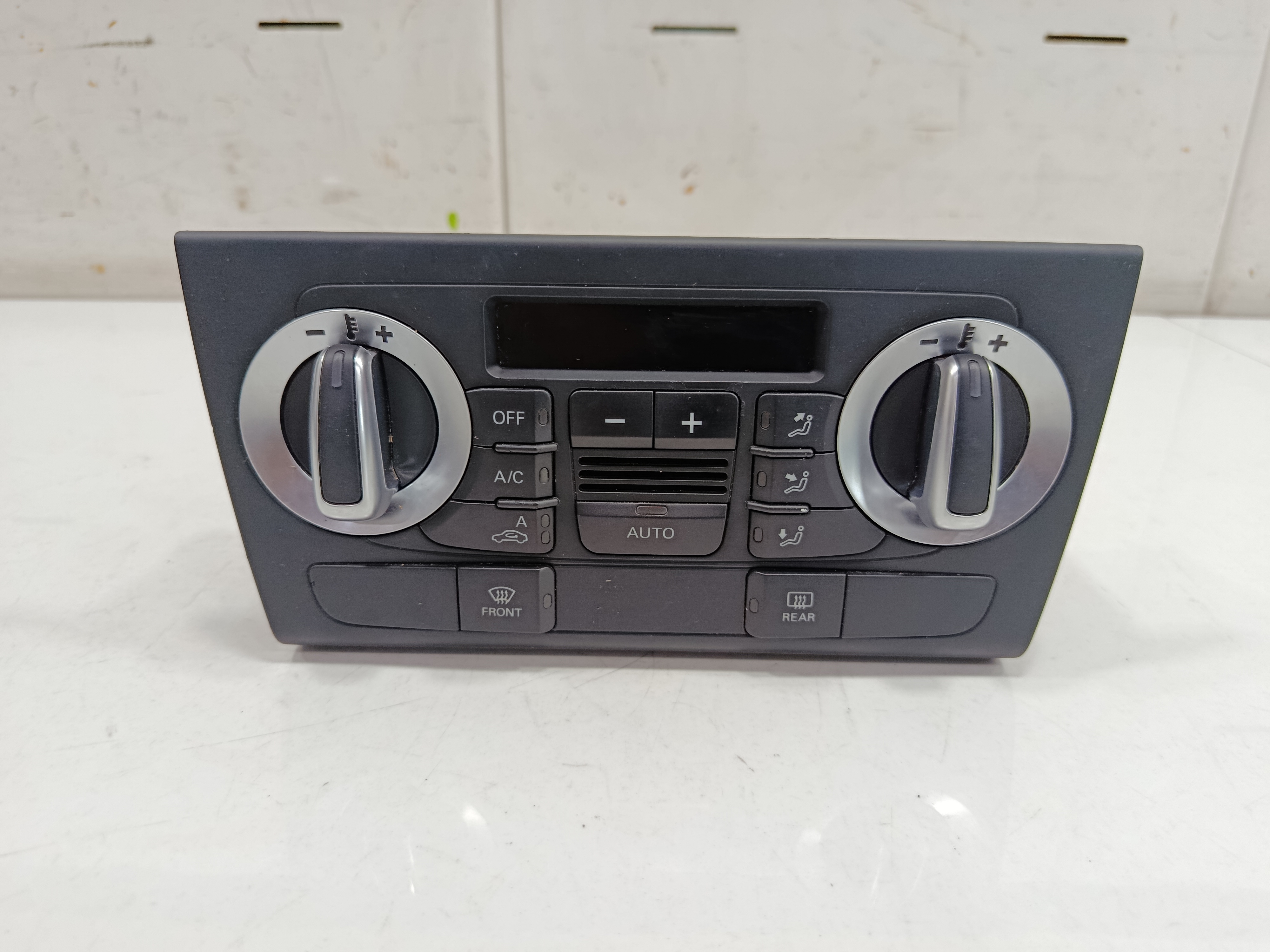 MANDO CALEFACCION / AIRE ACONDICIONADO AUDI Q3 (8U) 2.0 TDI (103kW) Advance