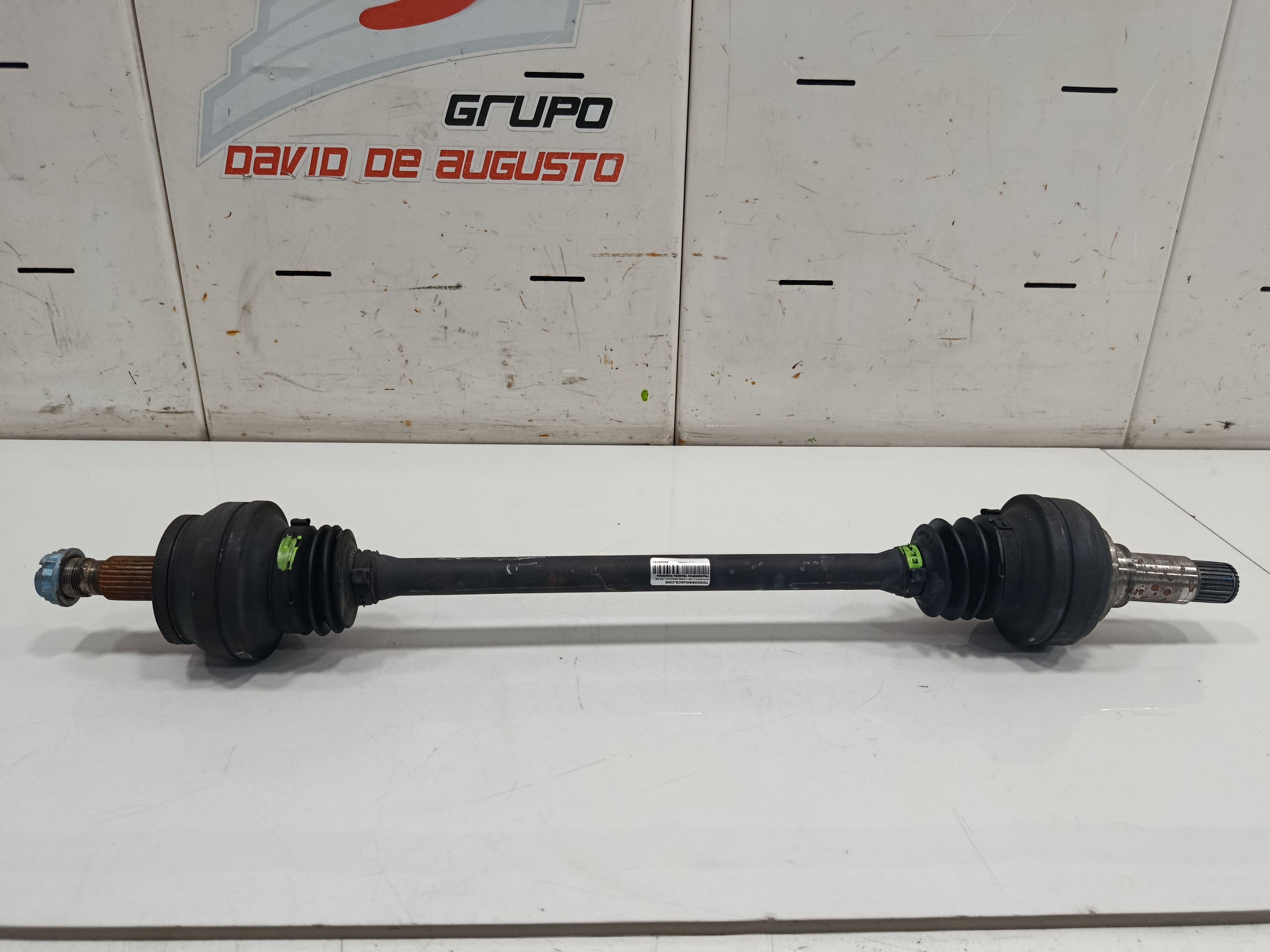TRANSMISION TRASERA IZQUIERDA MERCEDES CLASE C (W204) BERLINA 2.1 CDI CAT