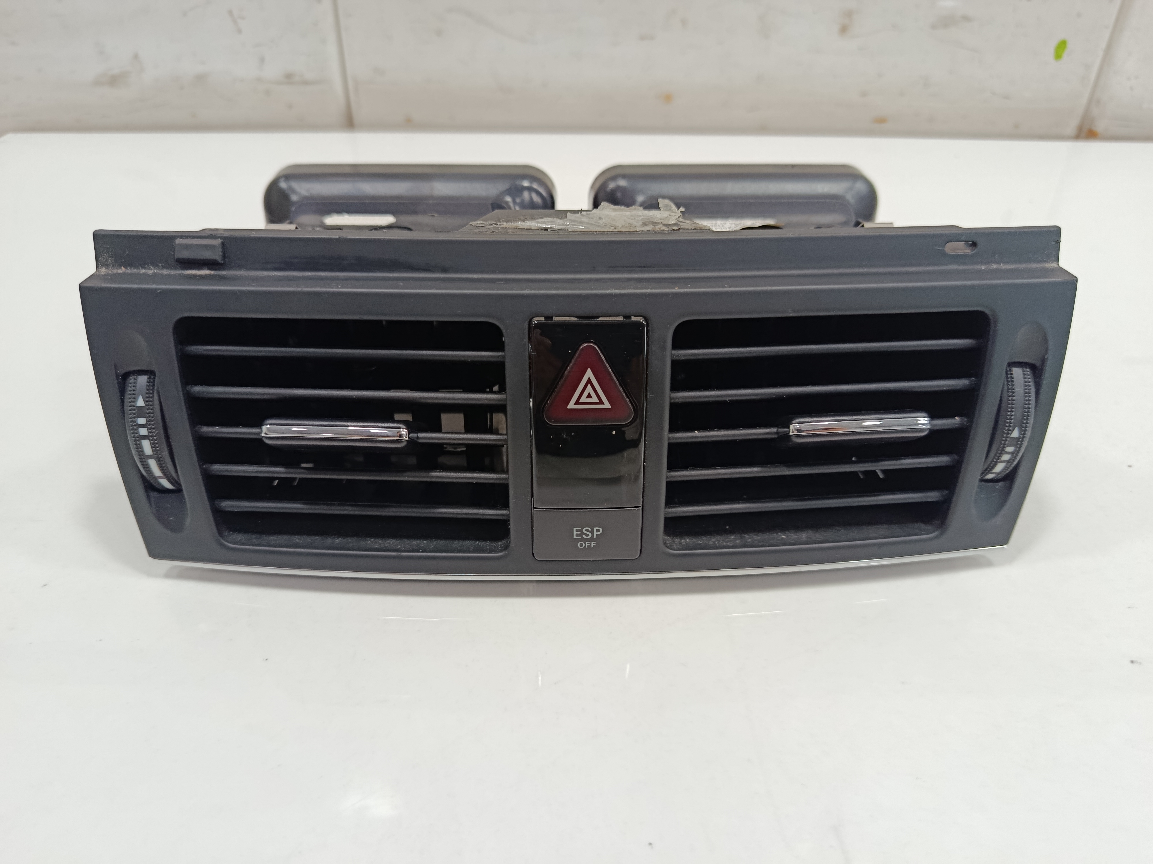 AIREADOR CENTRAL MERCEDES CLASE C (W204) BERLINA 2.1 CDI CAT